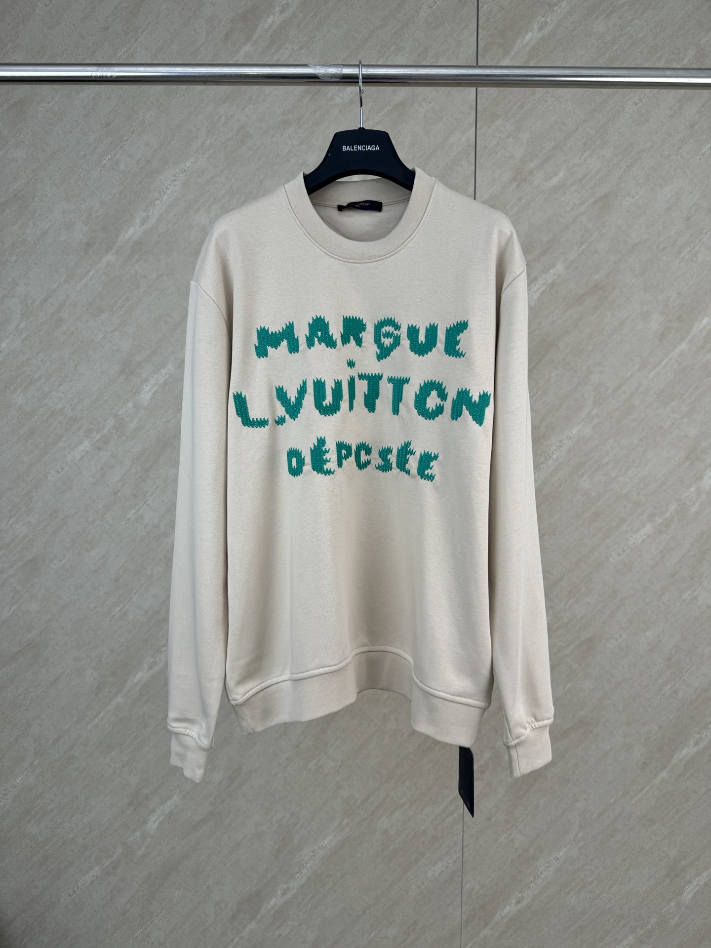 P155 1v 26FW sudadera con logo bordado talla s m l xl