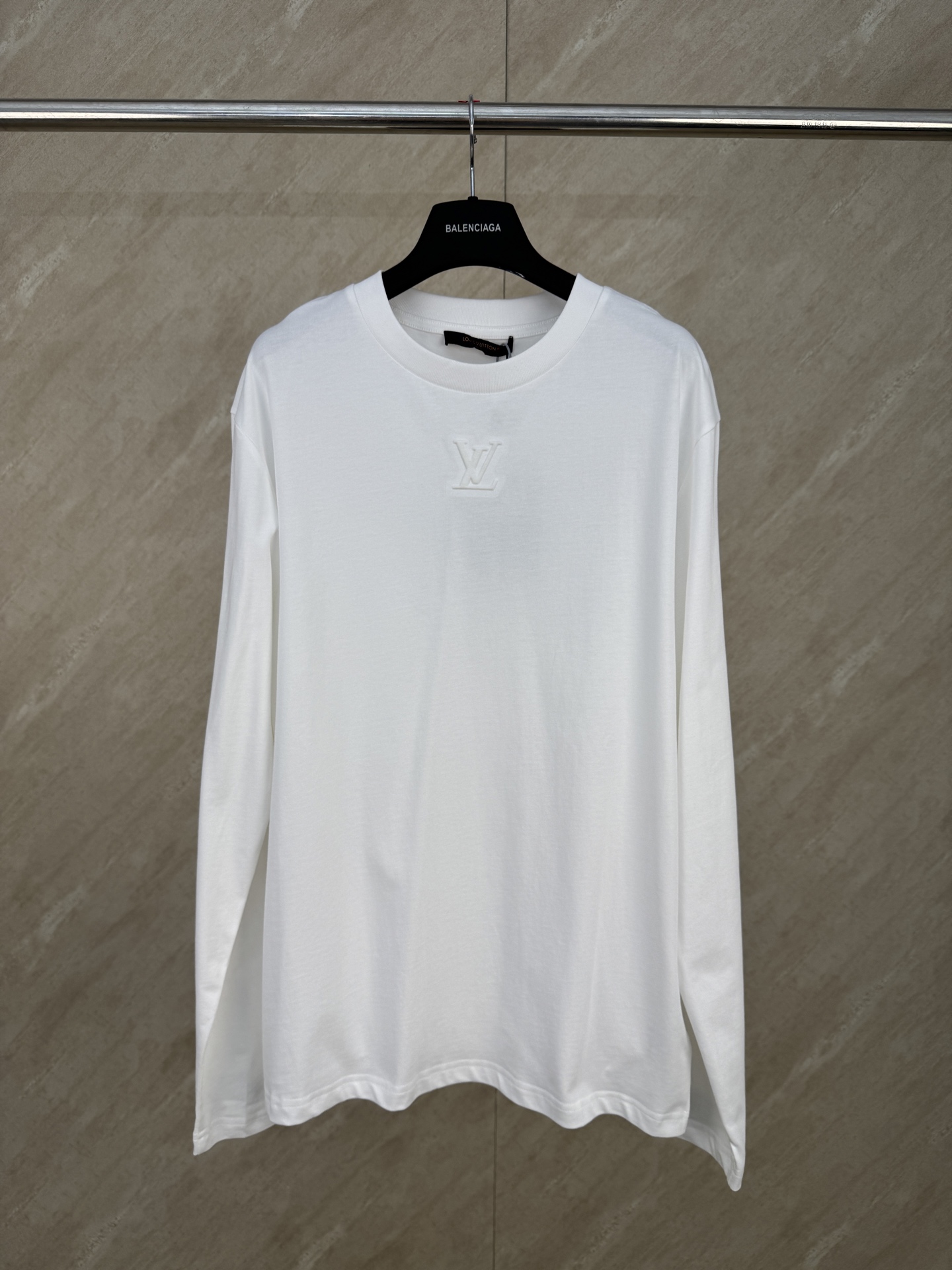P120 1v 25FW Camiseta de manga larga con logo en relieve tallas s m l xl