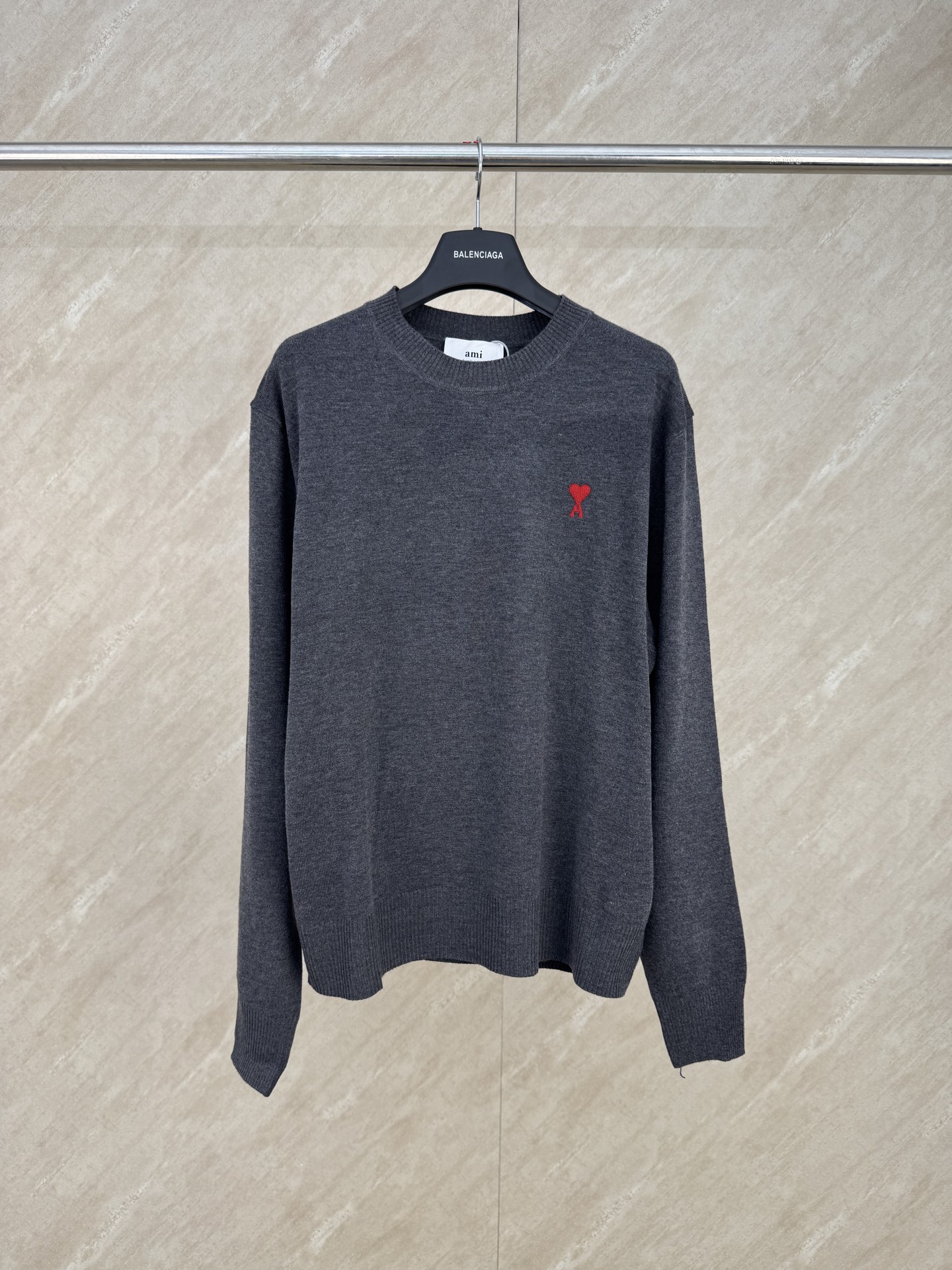 P160 Ami Paris 26FW Jersey de punto de lana con cuello redondo y bordado ADC tallas s m l xl