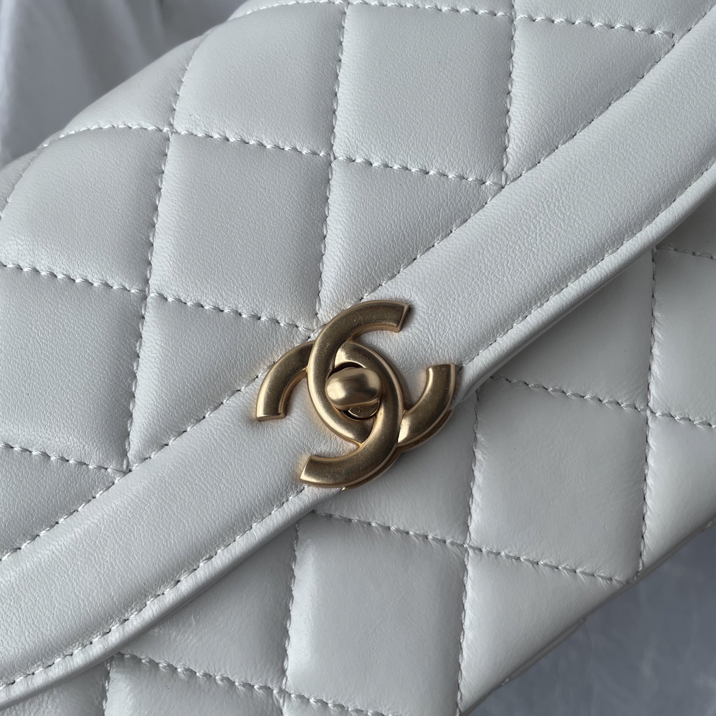 Chanel Style Black Leather Bag style reference detail image 8 from source 785820