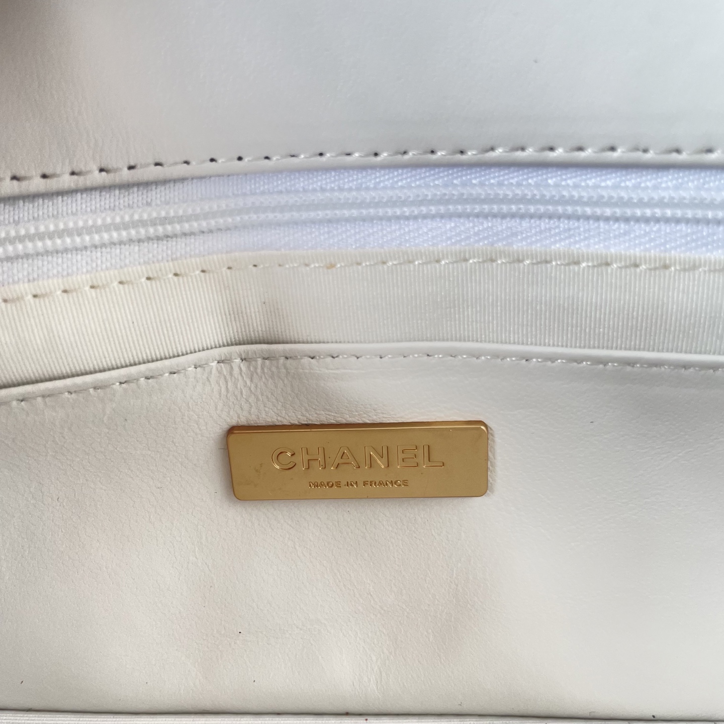 Chanel Style Black Leather Bag style reference detail image 6 from source 785820
