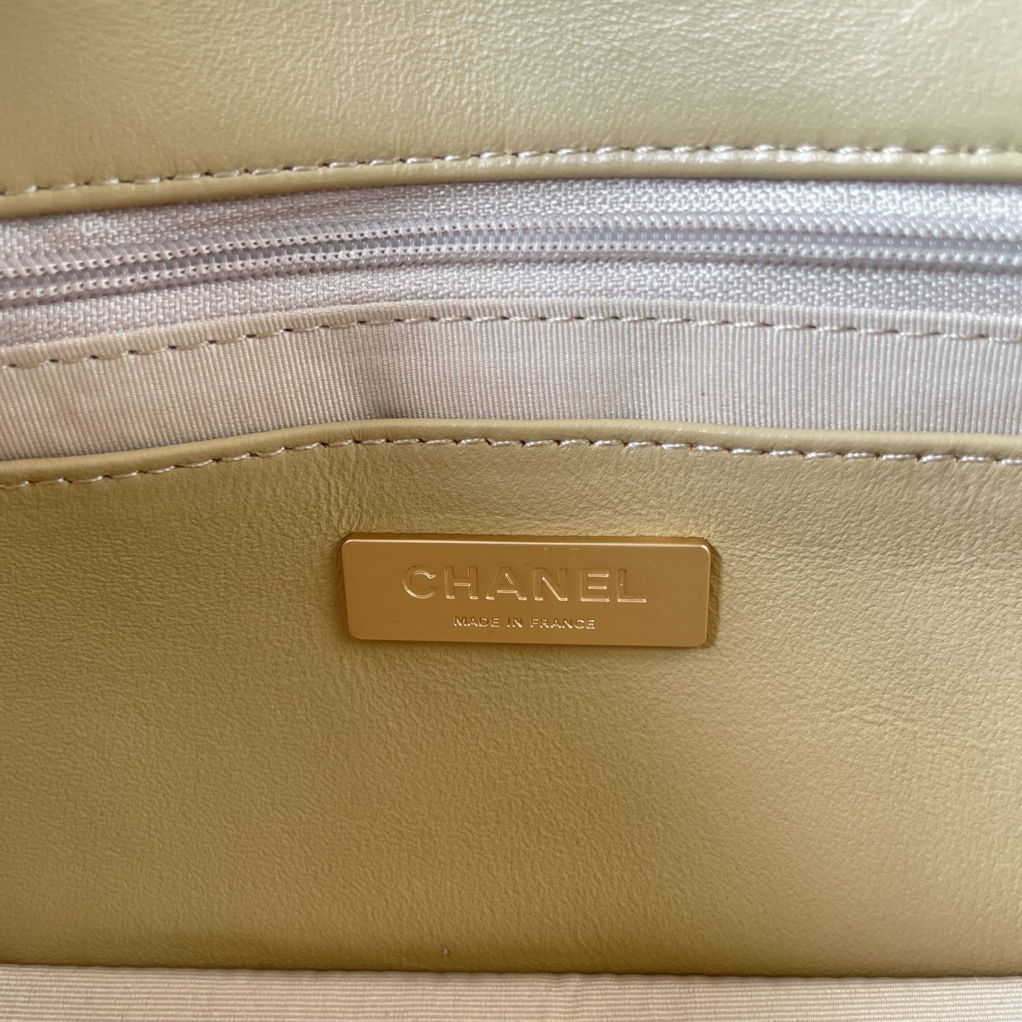Chanel Style Black Leather Bag style reference detail image 8 from source 785819