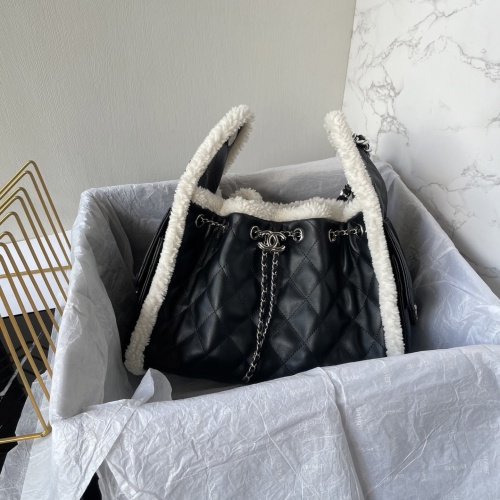 CHANEL 25c Black Leather Shoulder Bag with Shearling Trim,AS5293, 30/26/14 cm