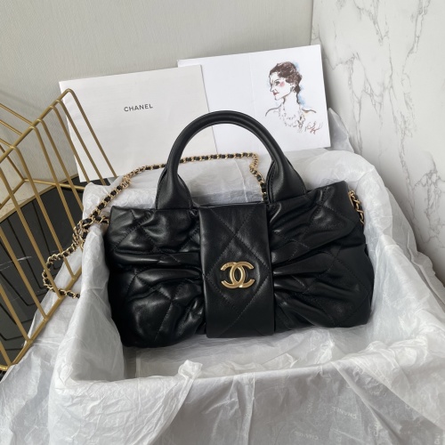 Chanel 25C Runway Bow Bag: Stylish, Versatile & Practical - Model AS5849 1 Chanel 25C Runway Bow Bag: Stylish, Versatile & Practical - Model AS5849