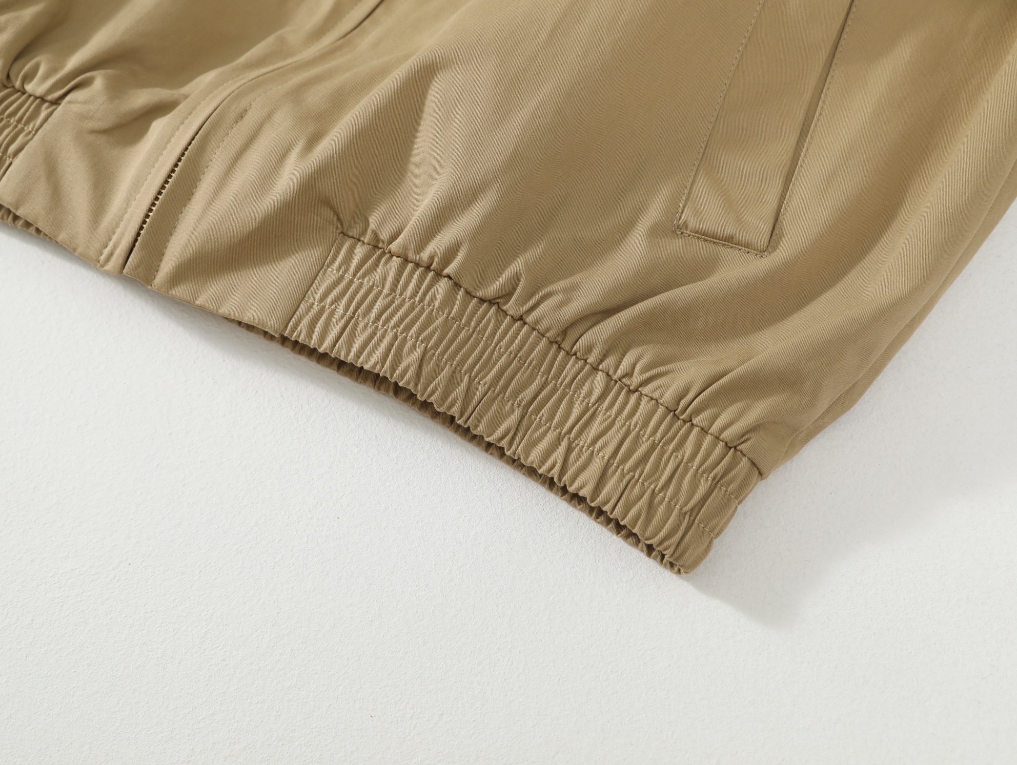 MIU MIU 缪缪 25SS 双领复古格纹工装夹克 卡其色-莆田鞋,莆田鞋货源,高仿鞋,高仿鞋货源,安福档口,莆田高仿鞋,莆田鞋批发,高仿鞋批发,莆田高仿运动鞋,高仿运动鞋,莆田运动鞋 MIU MIU 缪缪 25SS 双领复古格纹工装夹克 卡其色