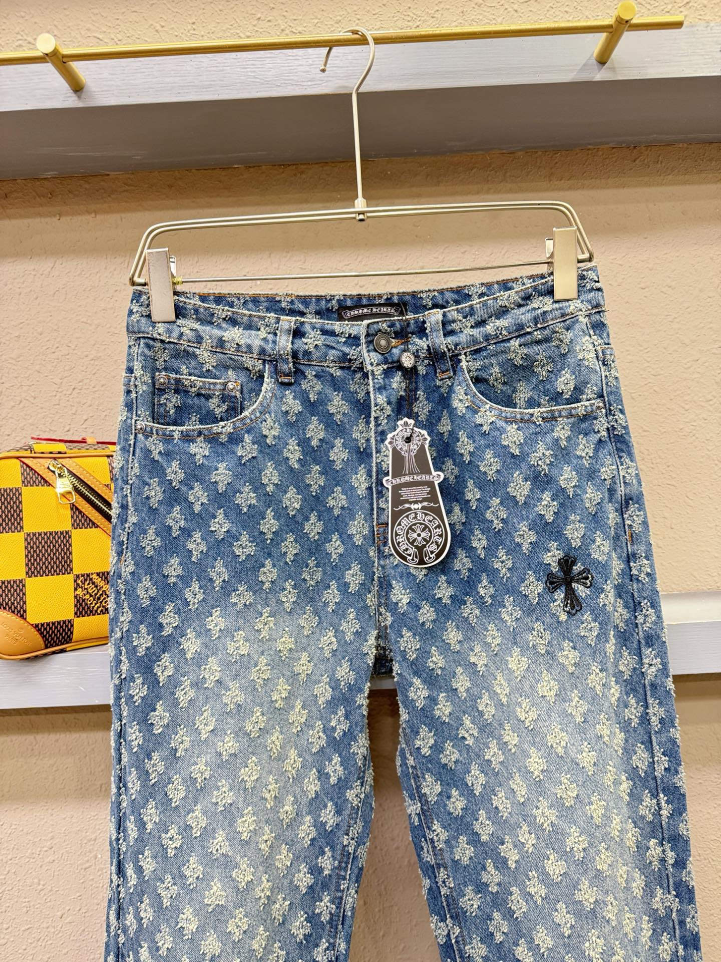 CHROME HEARTS 克罗心 2025专柜新品，原版牛仔裤 原版重工打造，品牌经典LOGO设计，三