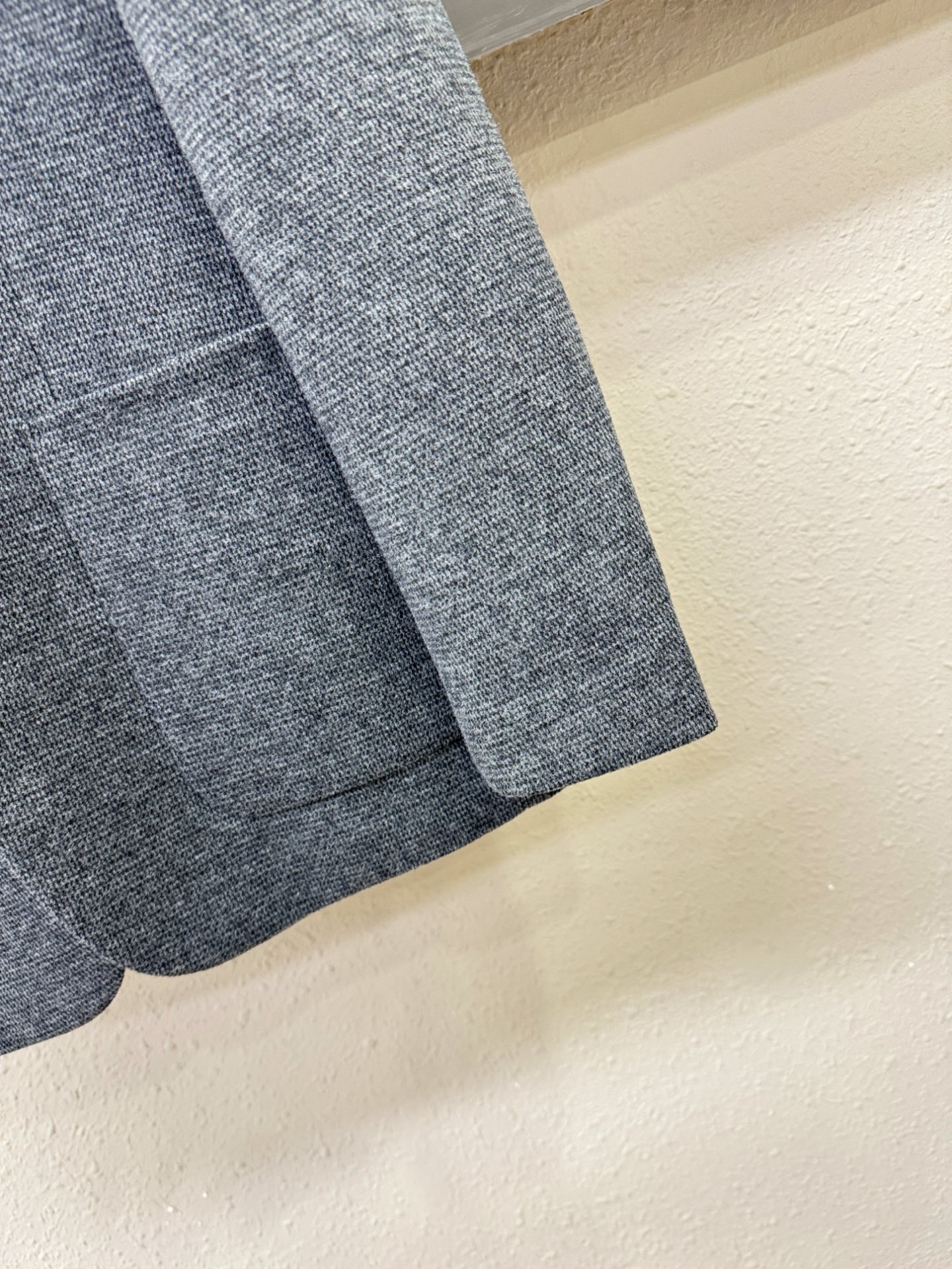 BC布鲁提 西服外套 2025秋冬新款西装外套，绵羊毛面料，立体有型，辨识度高，独一无二的混合纺织工业，