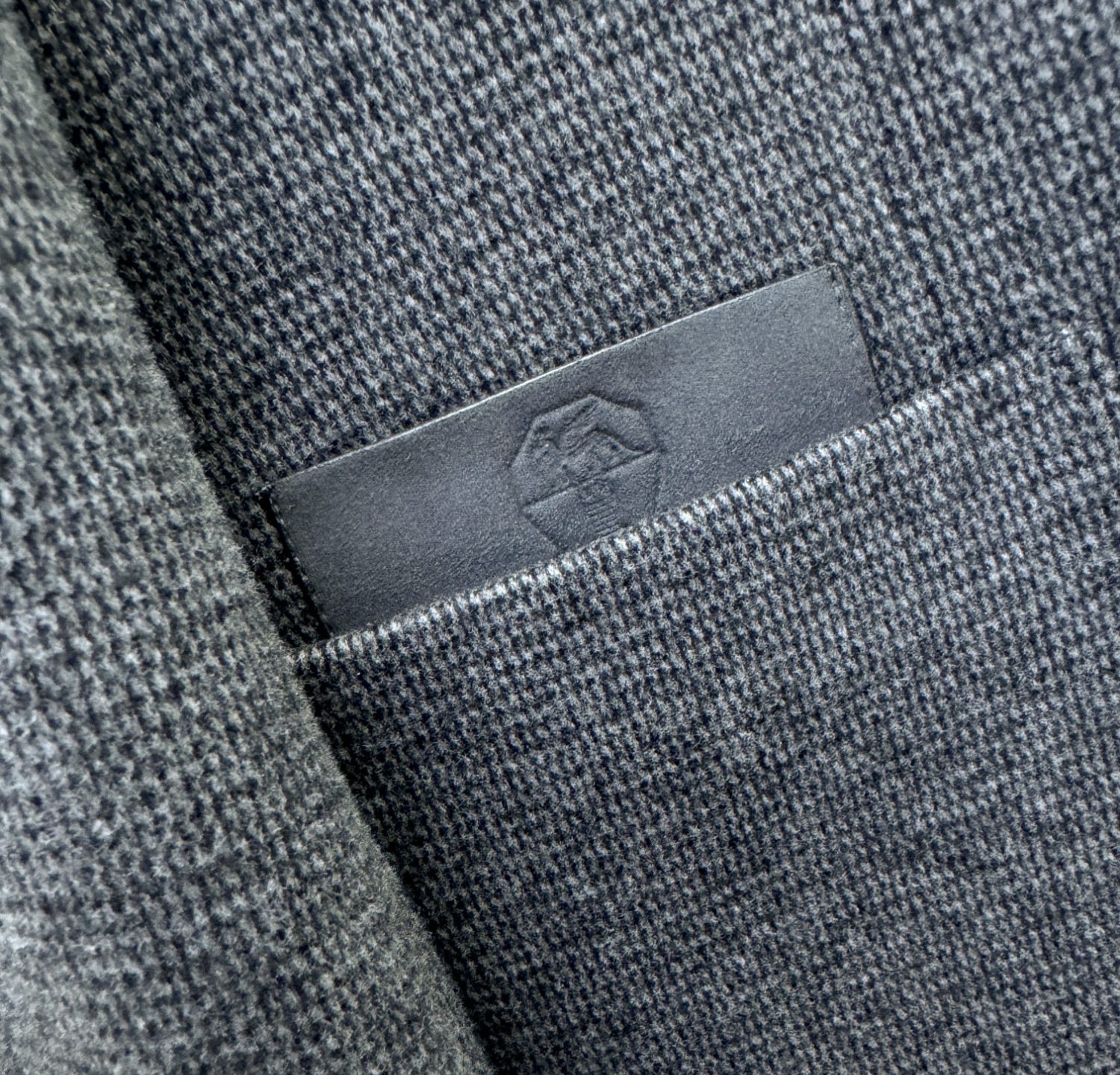 BC布鲁提 西服外套 2025秋冬新款西装外套，绵羊毛面料，立体有型，辨识度高，独一无二的混合纺织工业，