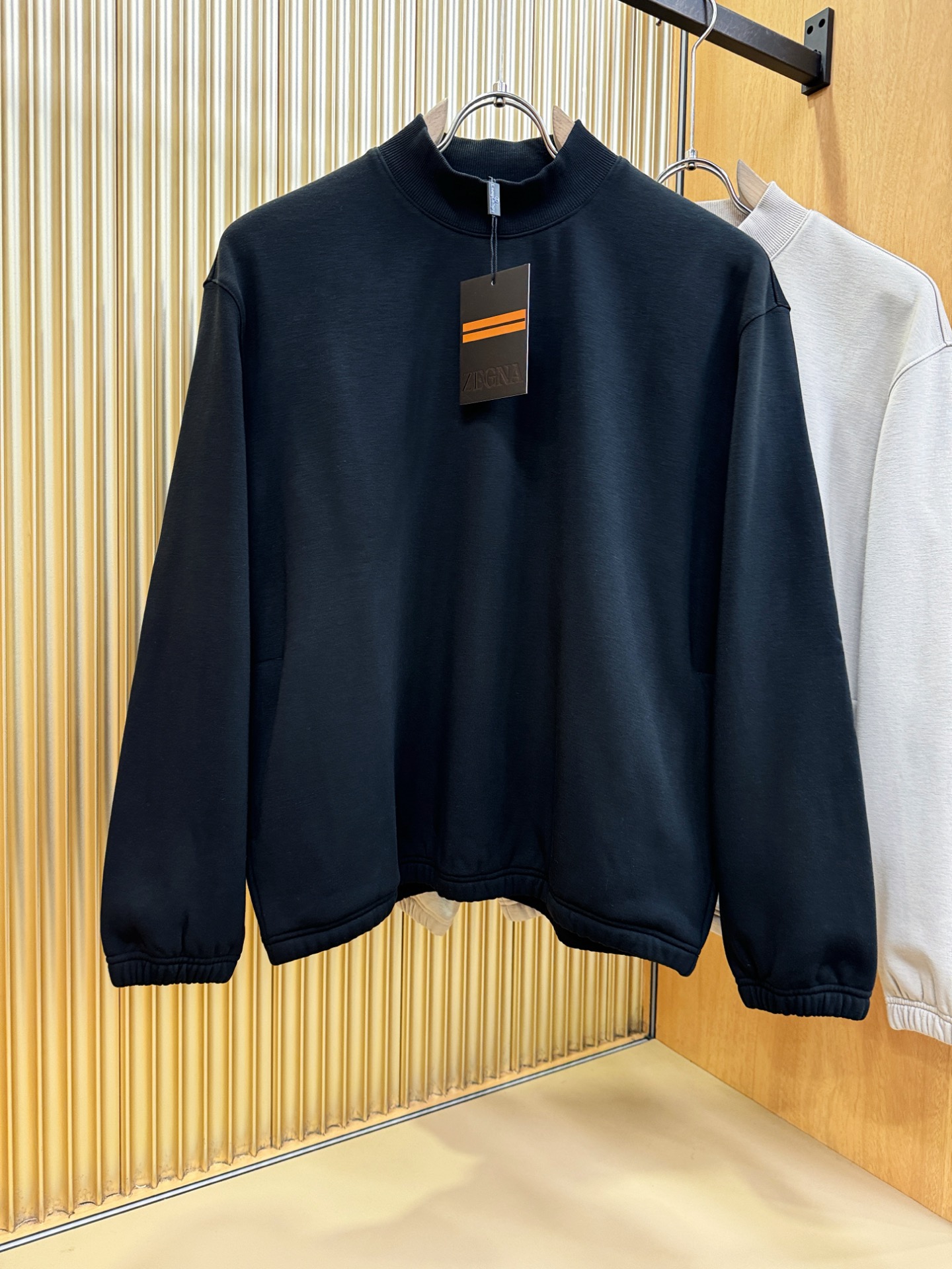 Ermenegildo Zeg*a杰*亚 2025ss秋冬新品 加绒长袖上衣，经典Logo设计，百搭款 