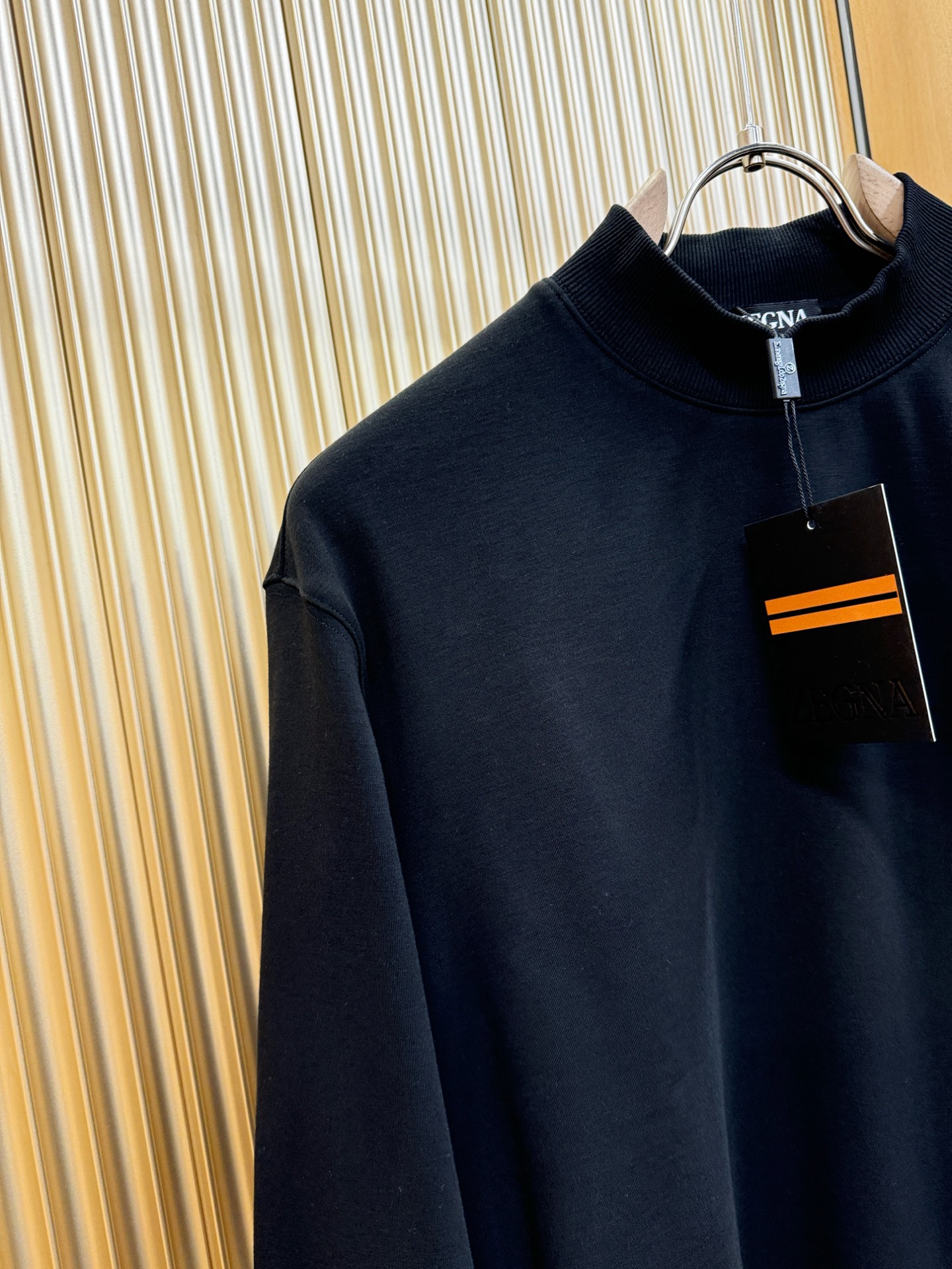 Ermenegildo Zeg*a杰*亚 2025ss秋冬新品 加绒长袖上衣，经典Logo设计，百搭款 