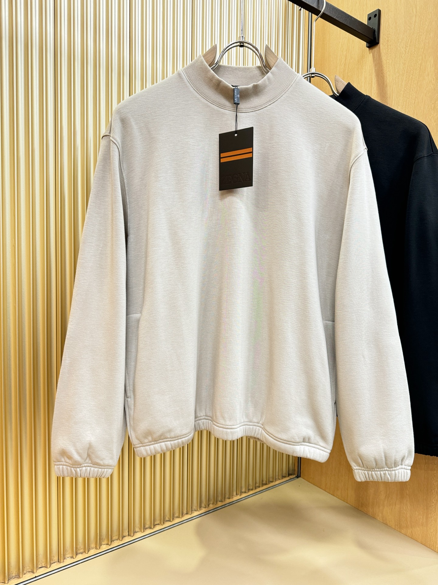 Ermenegildo Zeg*a杰*亚 2025ss秋冬新品 加绒长袖上衣，经典Logo设计，百搭款 