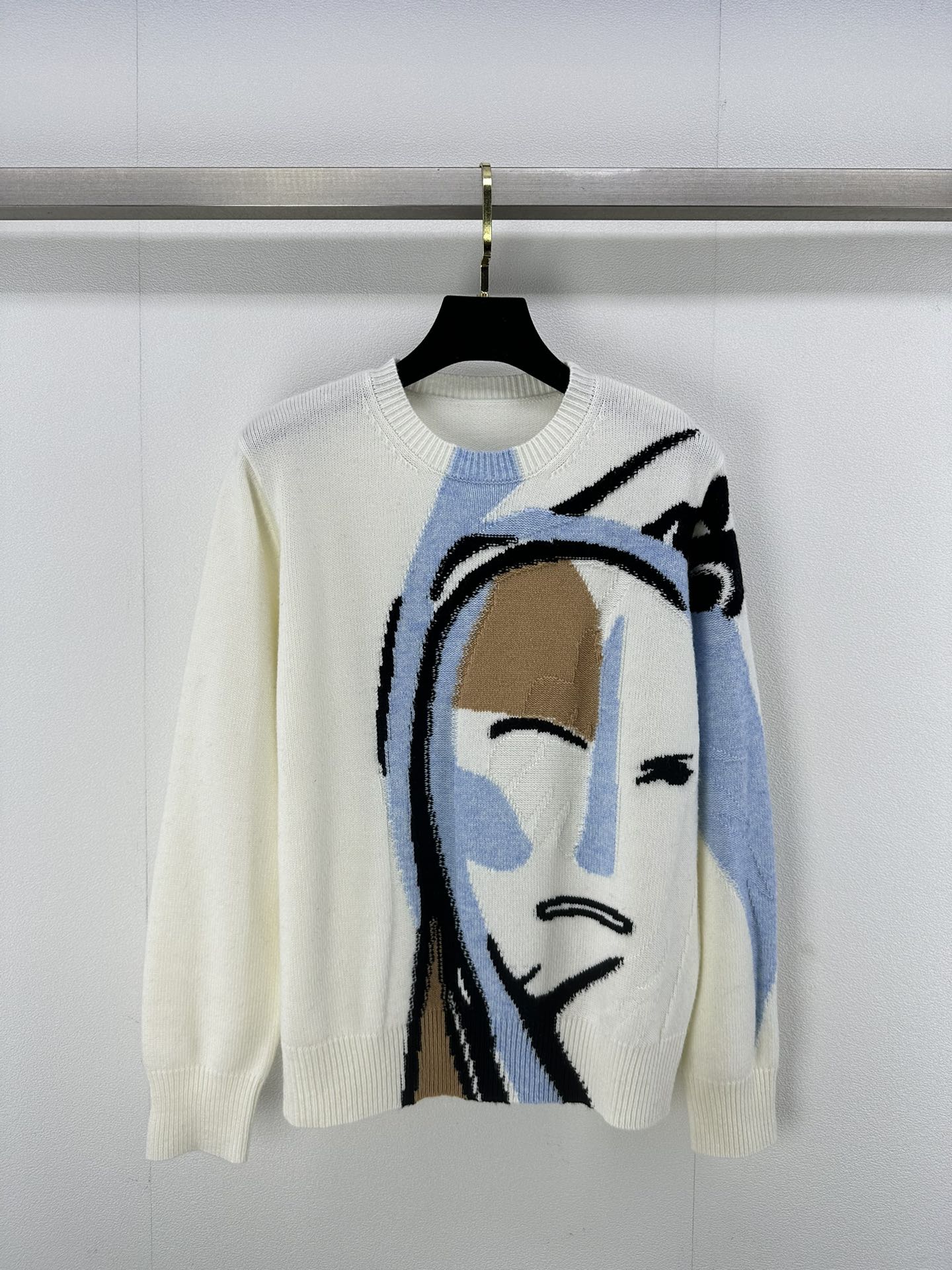 NO:471464,Erdo* new details, autumn and winter new abstract face pattern long sleeves, Picasso line jacquard craft, fun pattern popular elements, very fashionable and age-reducing, showing personality characteristics, 1 color, 3 codes, SML, alexander wang19860909Erdo*上新细节 秋冬新款抽象人脸图案长袖 毕加索线条提花工艺 趣味图案流行元素 非常时髦减龄 彰显个性特点 1色3码SML,,alexander wang,Women's clothing