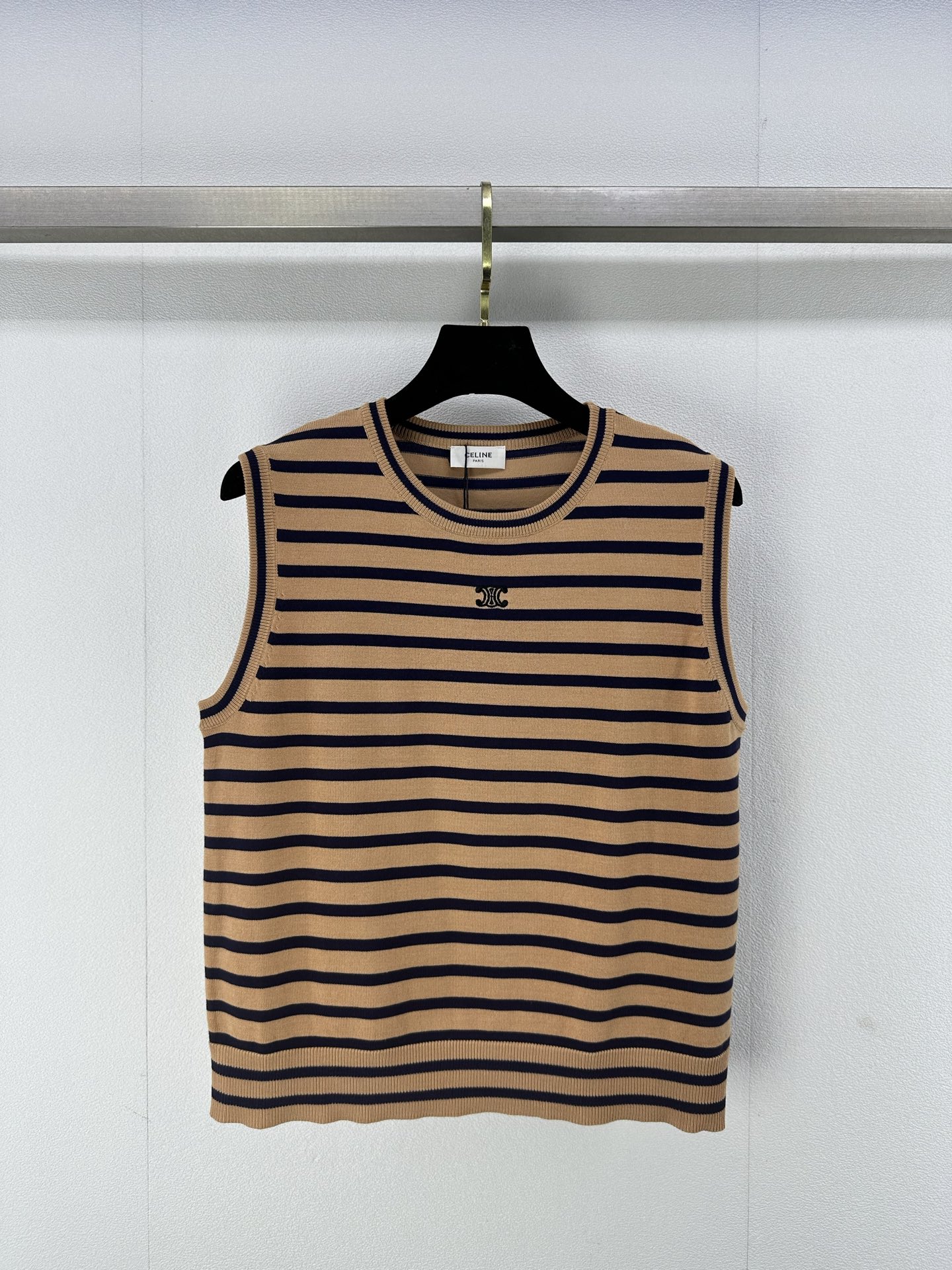 NO:325766,Celin* new details 25 Spring and summer new striped vest casually dressed l Elastic style inclusive and super contrasting colors full of fashionableness and beauty comfort ~ versatile and not picky 2 colors 3 size SML, celine, alexander wang19860909Celin*上新细节 25 春夏新款条纹背心 随性穿搭 l 弹力款包容性超强撞色系时髦度和美感舒适度十足～百搭不挑人 2色3码SML,,celine,alexander wang,Women's clothing