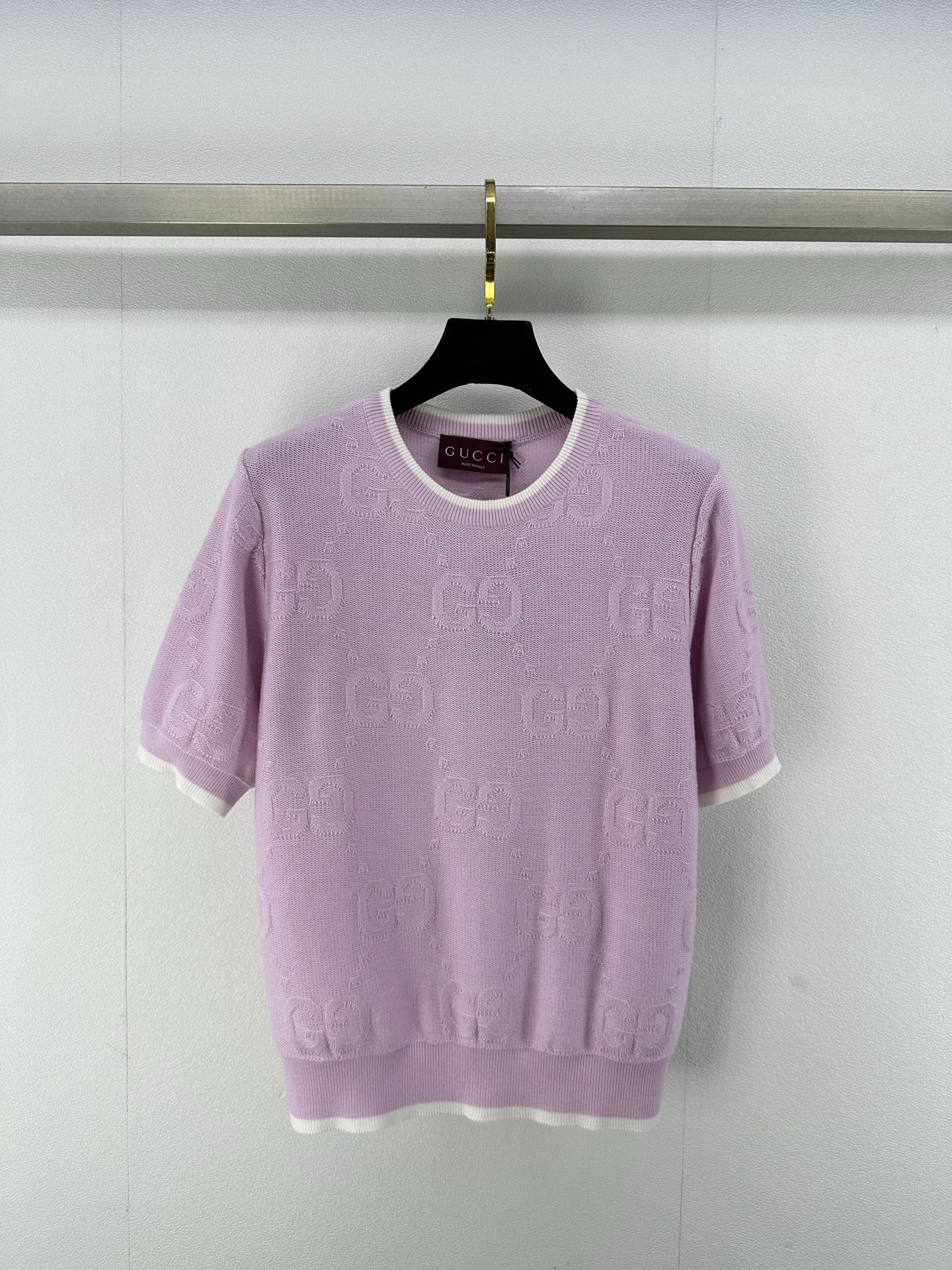 NO:326347,New details on Gucc* 25 Spring and summer new knitted round neck short sleeves Contrast color edging design Classic double G letter logo diamond jacquard decoration Classic fashionable daily versatile 2 colors 3 codes SML, gucci, T-shirt, alexander wang19860909Gucc*上新细节 25 春夏新款针织圆领短袖 撞色包边设计 经典双G字母logo菱格提花装饰 经典时髦日常百搭 2色3码SML,,gucci,T-shirt,alexander wang,Women's clothing