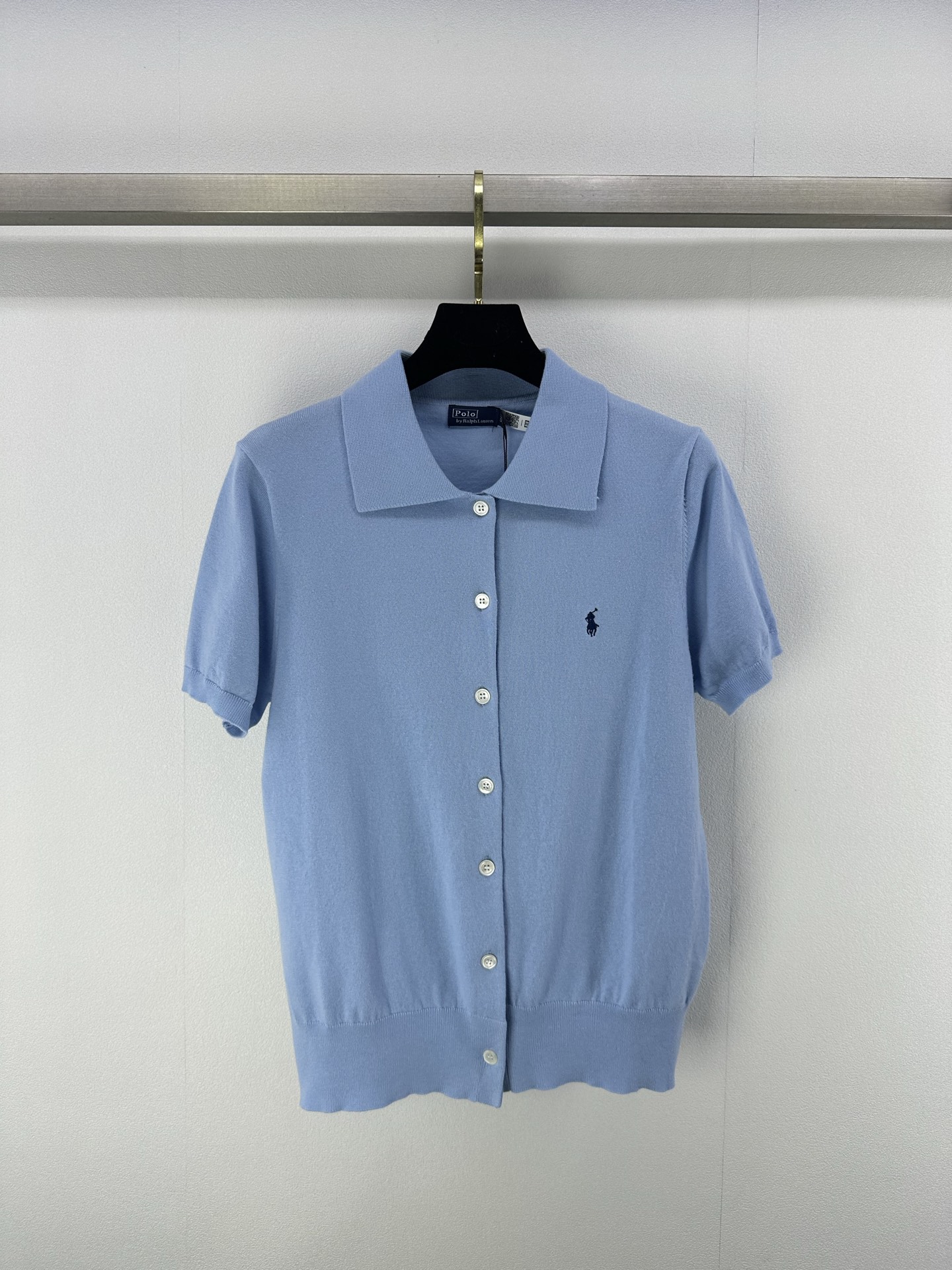 NO:330793,New details on RL 25 Summer new style of human head horse embroidery lapel button cardigan short sleeve positioning human head horse embroidery custom bere buckle versatile and not picky 2 colors 3 size SML, T-shirt, alexander wang19860909RL上新细节 25 夏季新款人头马刺绣翻领纽扣开衫短袖 定位人头马刺绣 定制贝雷扣 百搭不挑人 2色3码SML,,T-shirt,alexander wang,Women's clothing