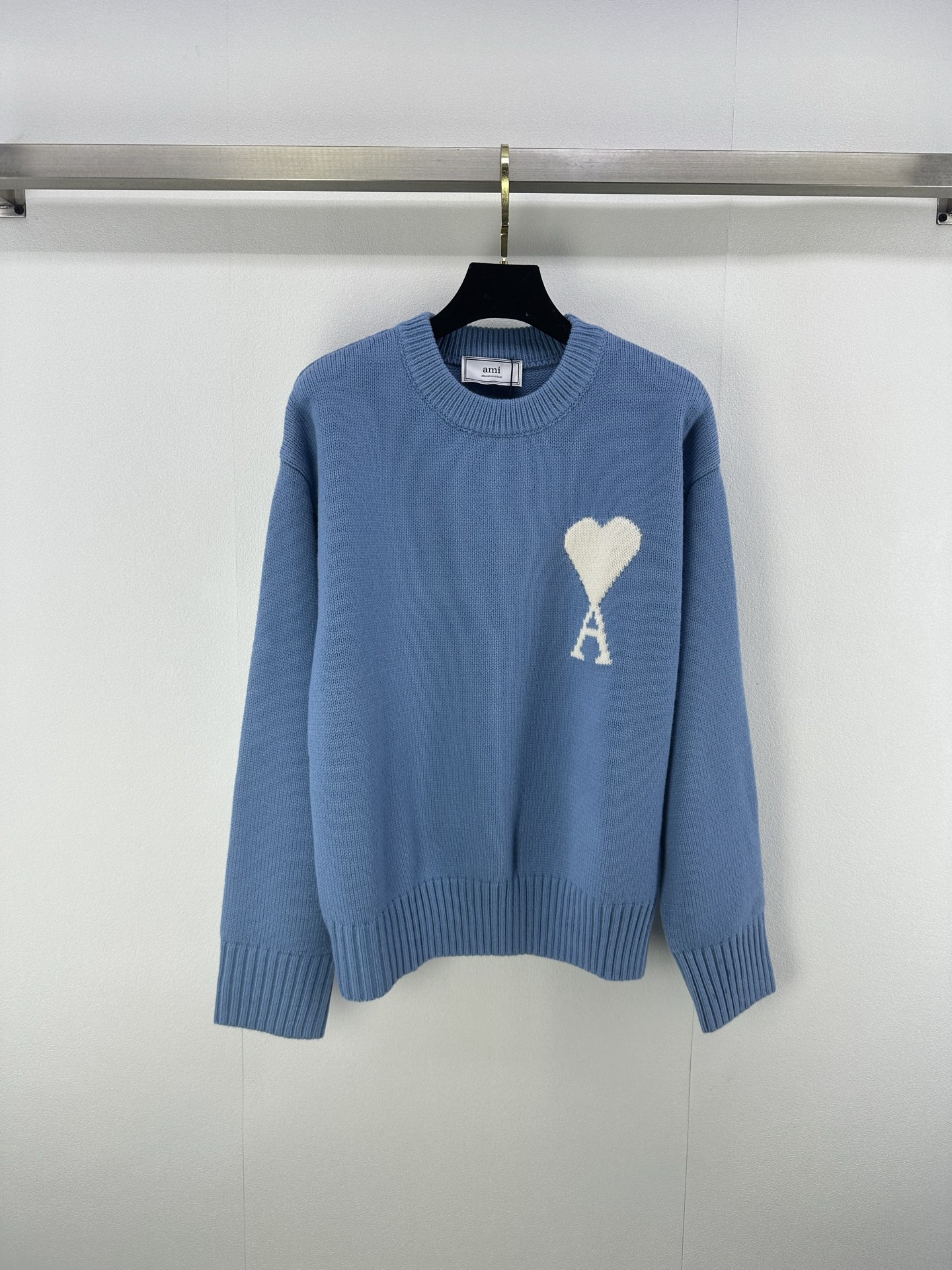 NO:468367,Ami* new details, new knitted round neck pullover long sleeves in autumn and winter, classic brand love letter A contrasting color jacquard embellishment, classic simple, fashionable and versatile, casual and elegant, 2 colors, 3 codes, SML, alexander wang19860909Ami*上新细节 秋冬新款针织圆领套头长袖 经典品牌爱心字母A撞色提花点缀 经典简约时髦百搭 休闲又气质 2色3码SML,,alexander wang,Women's clothing