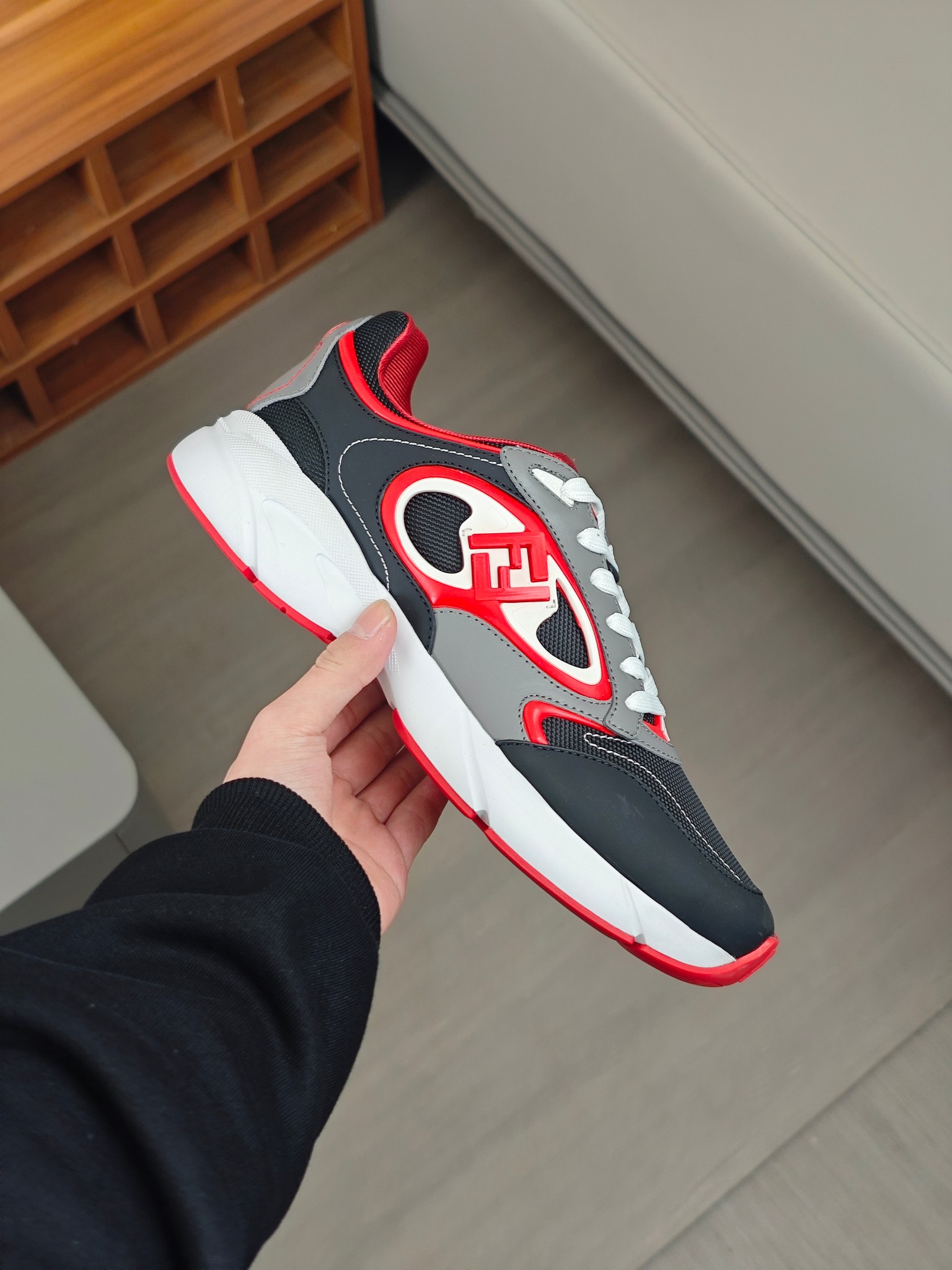 [FENDI] Fendi P380 - Zapatillas de deporte casuales originales de calidad de gama alta - Parte super