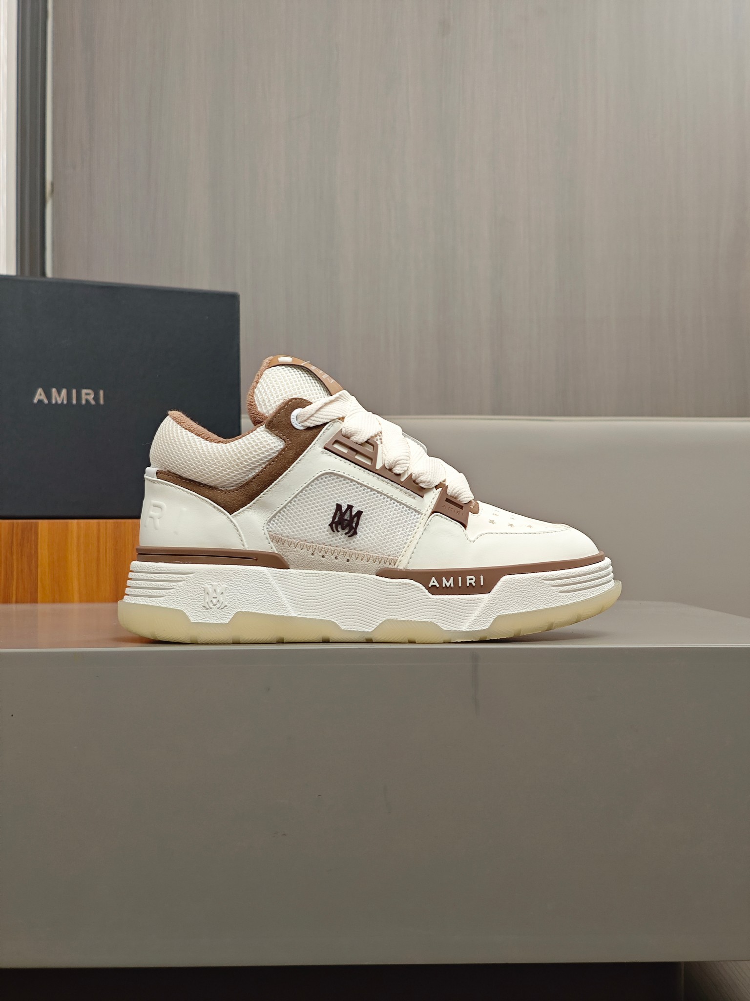 par de modelos Fried modelos de calle versión alta de AMIRI zapatos de hueso 20FW RUNWAY SKEL TOP (F