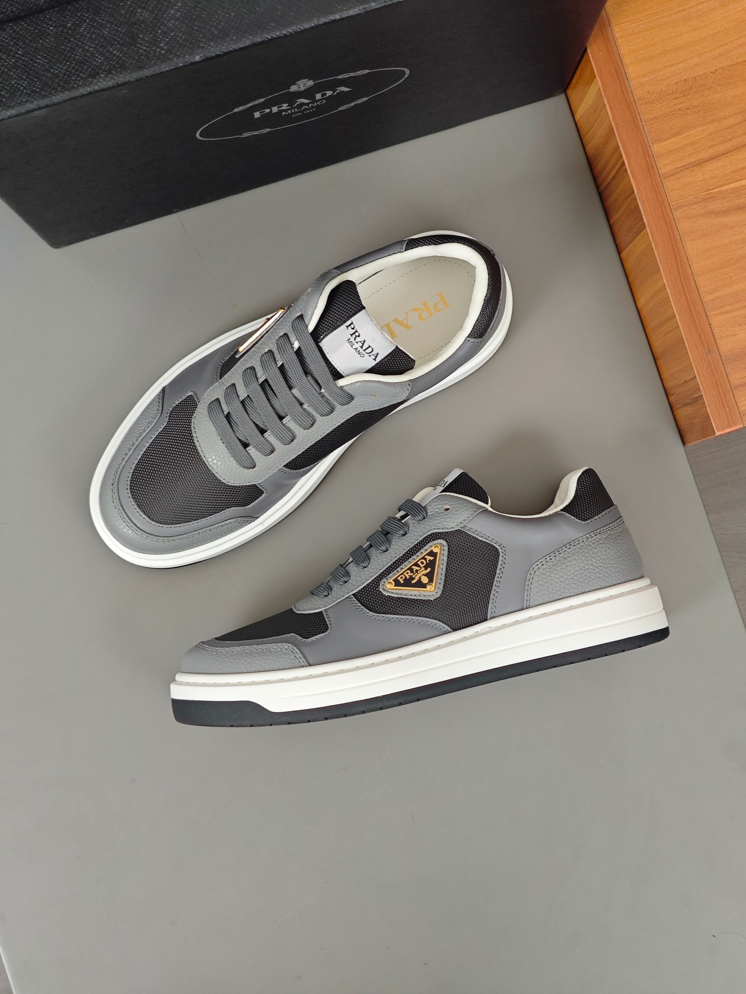 [PRADA] Prada P390 - Calidad de gama alta zapatillas de deporte casuales individuales originales - P