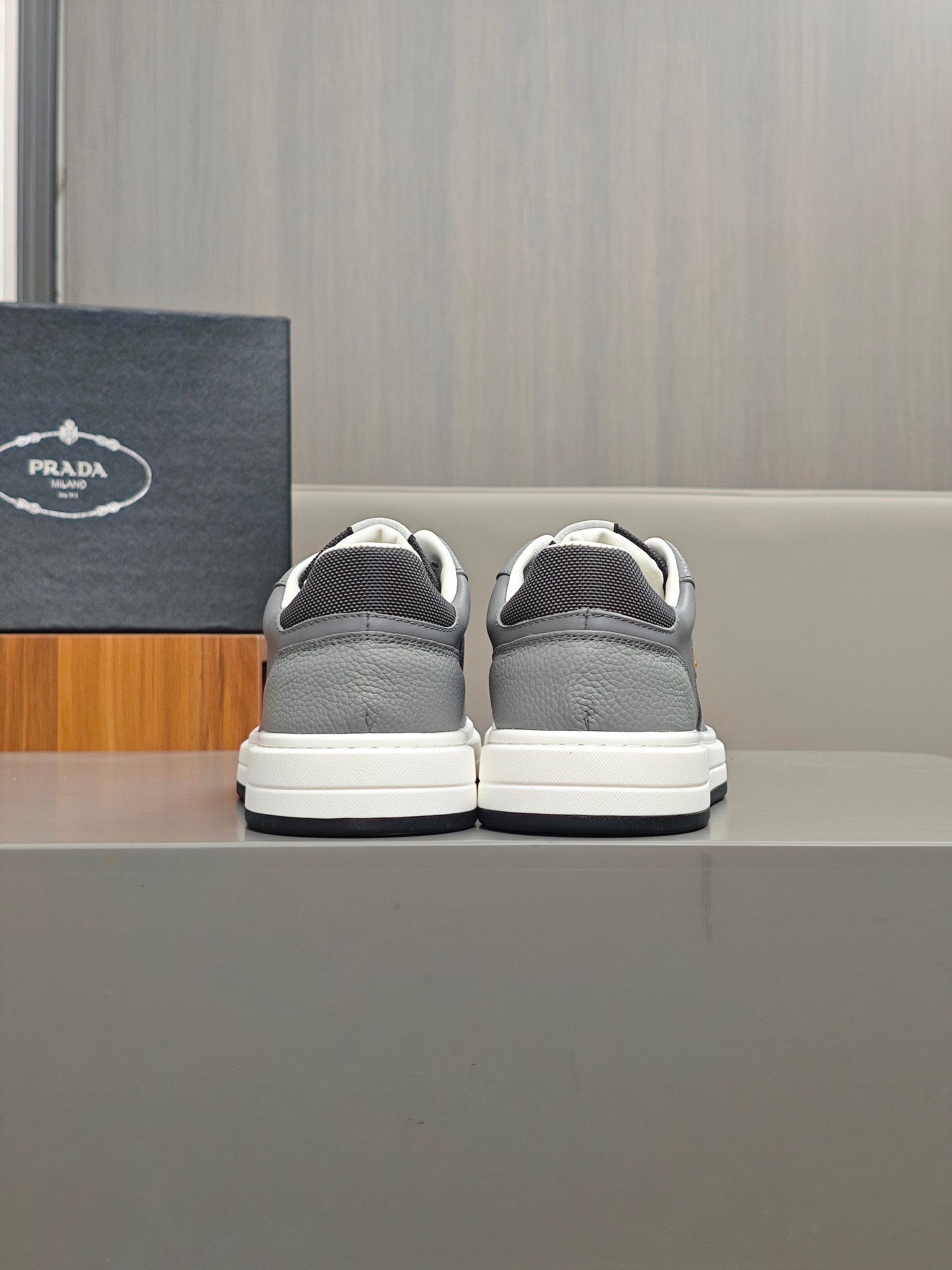 [PRADA] Prada P390 - Calidad de gama alta zapatillas de deporte casuales individuales originales - P