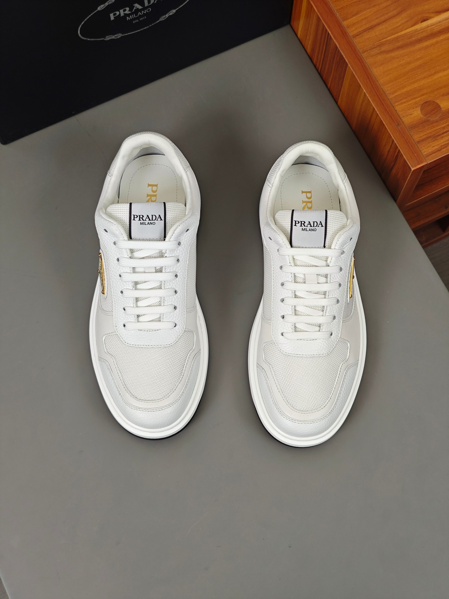 [PRADA] Prada P390 - Calidad de gama alta zapatillas de deporte casuales individuales originales - P