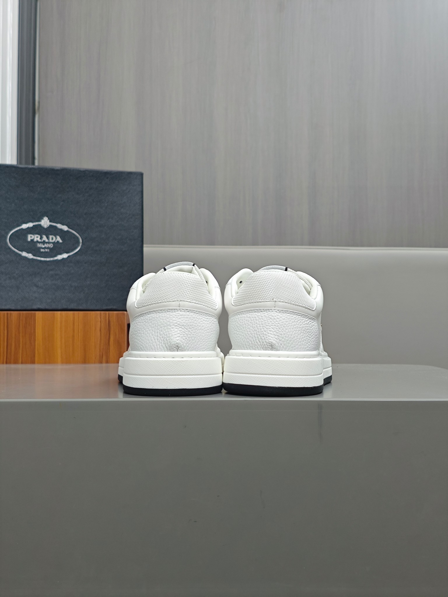 [PRADA] Prada P390 - Calidad de gama alta zapatillas de deporte casuales individuales originales - P