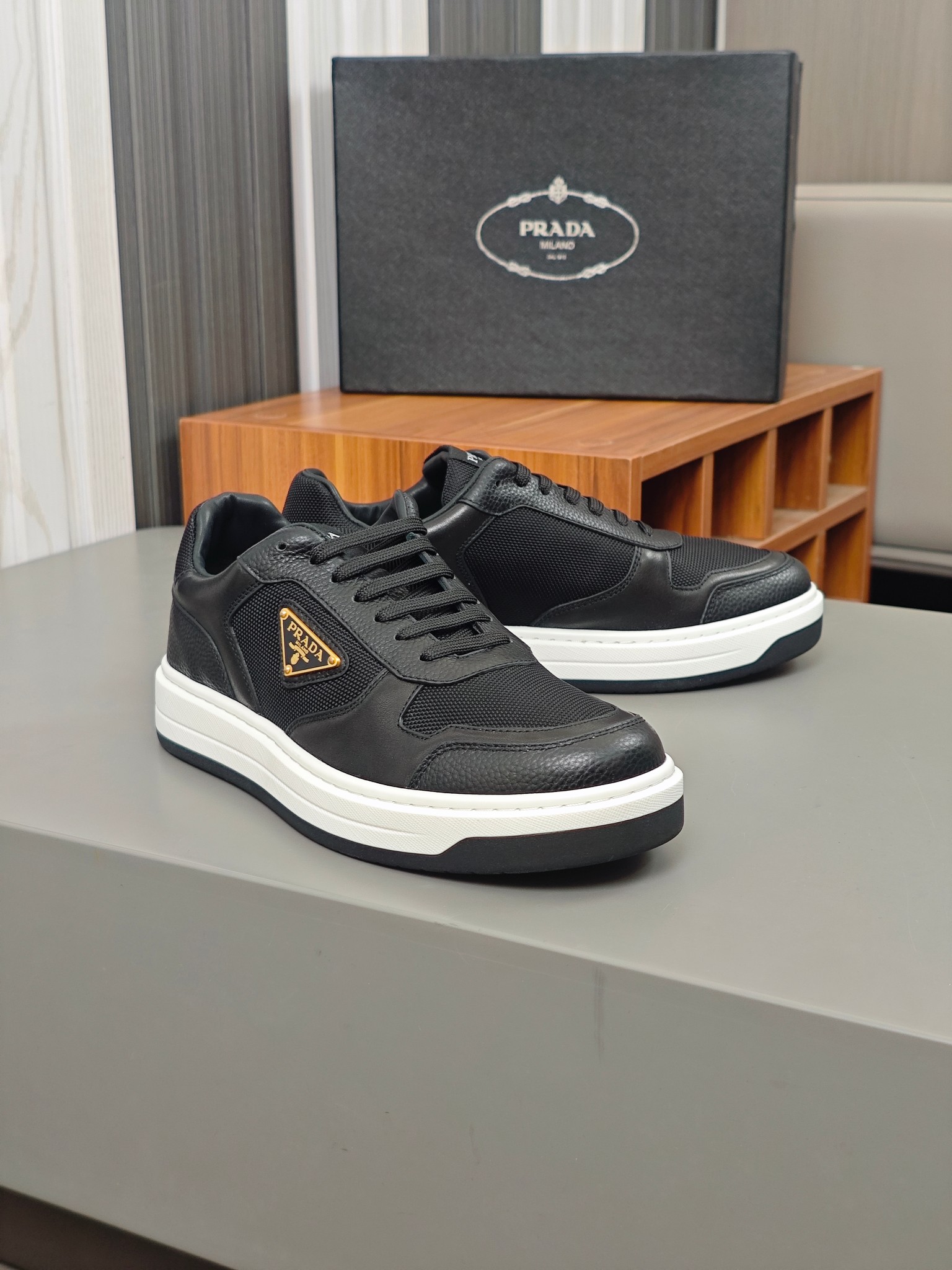 [PRADA] Prada P390 - Calidad de gama alta zapatillas de deporte casuales individuales originales - P