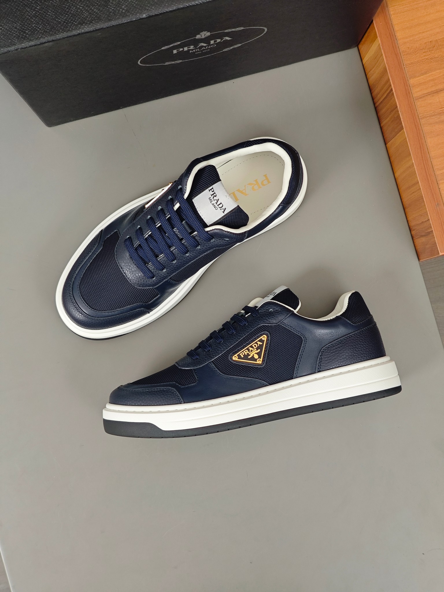 [PRADA] Prada P390 - Calidad de gama alta zapatillas de deporte casuales individuales originales - P