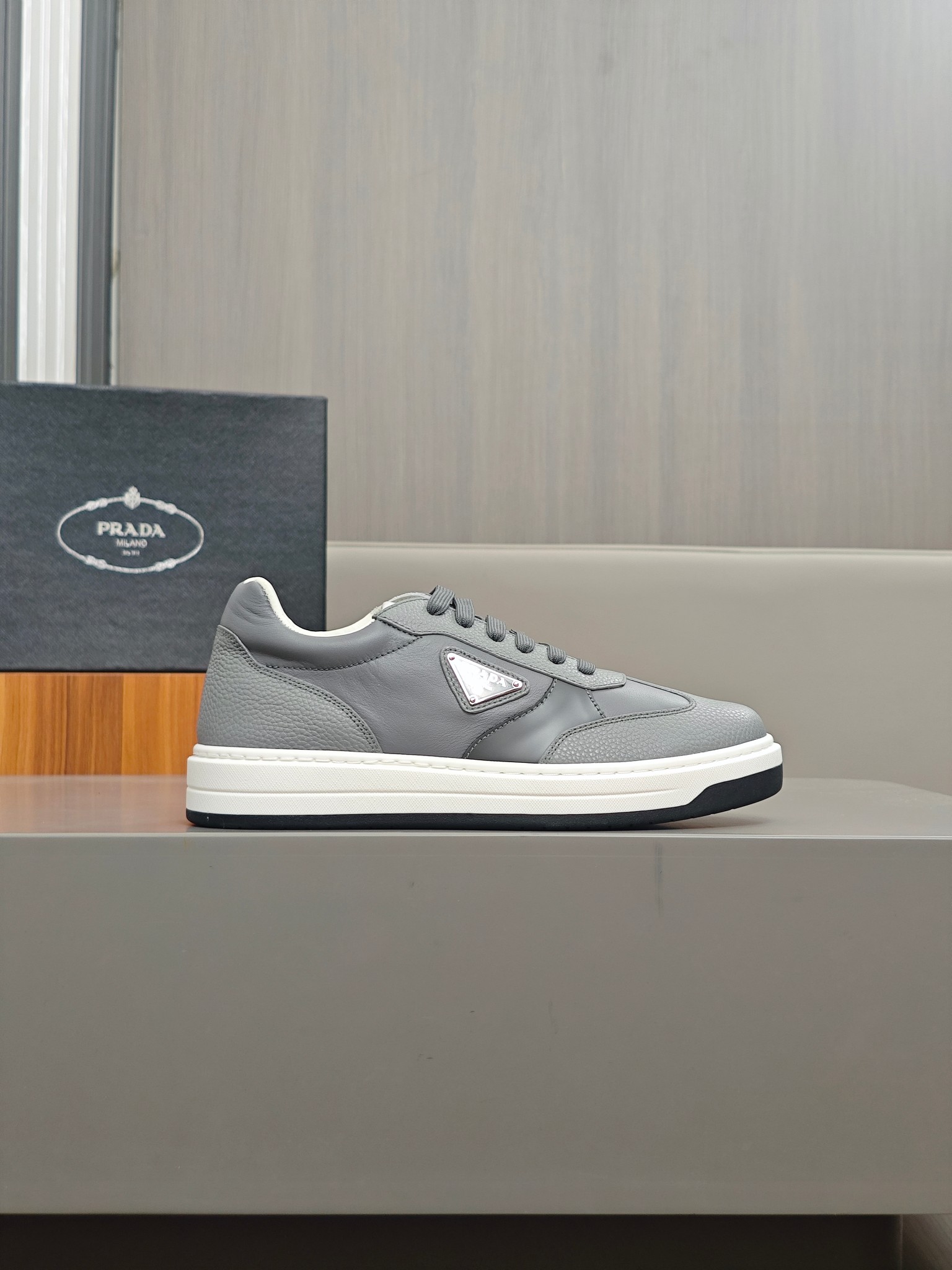 [PRADA] Prada P390 - Calidad de gama alta zapatillas de deporte casuales individuales originales - P