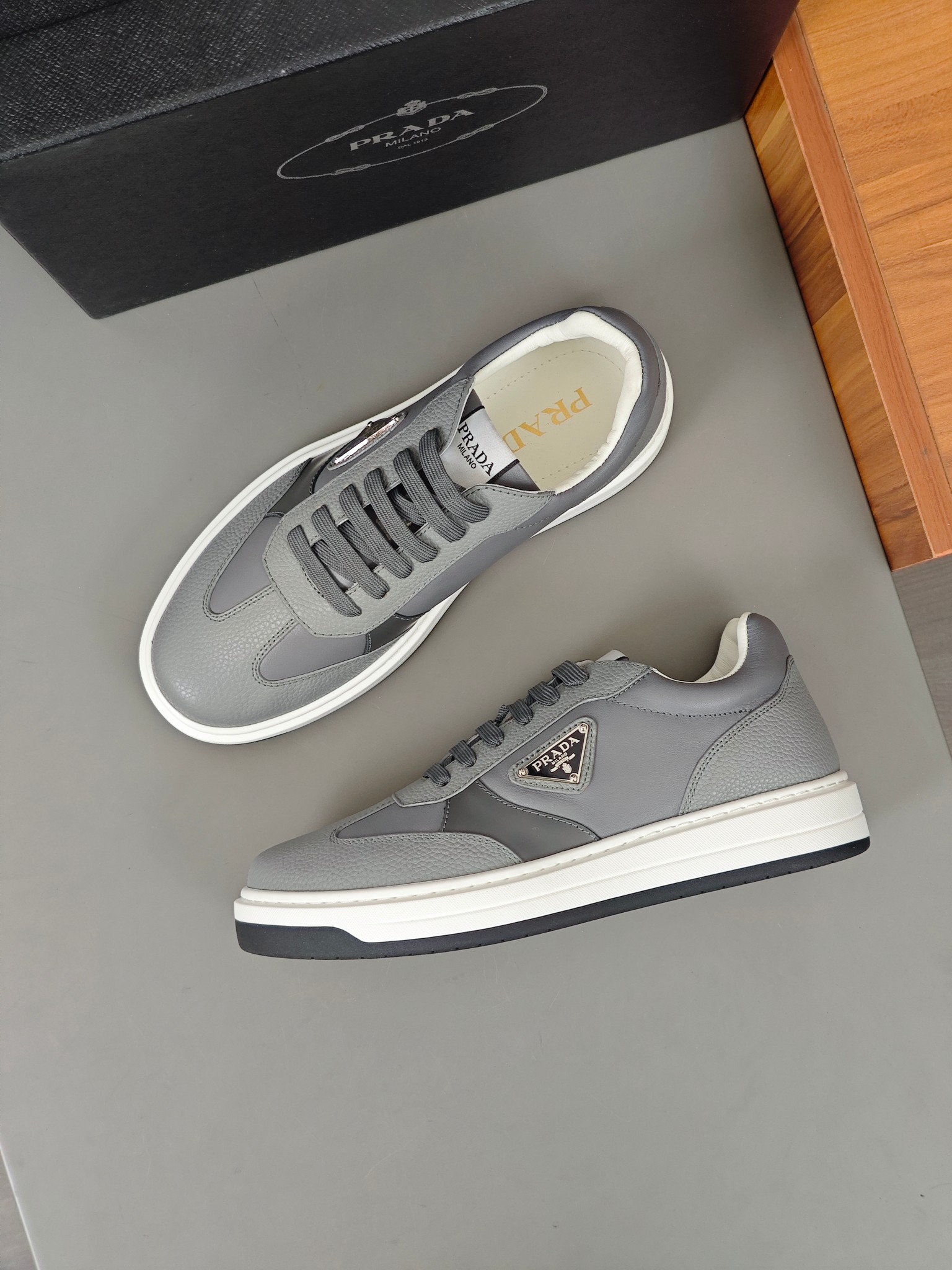 [PRADA] Prada P390 - Calidad de gama alta zapatillas de deporte casuales individuales originales - P