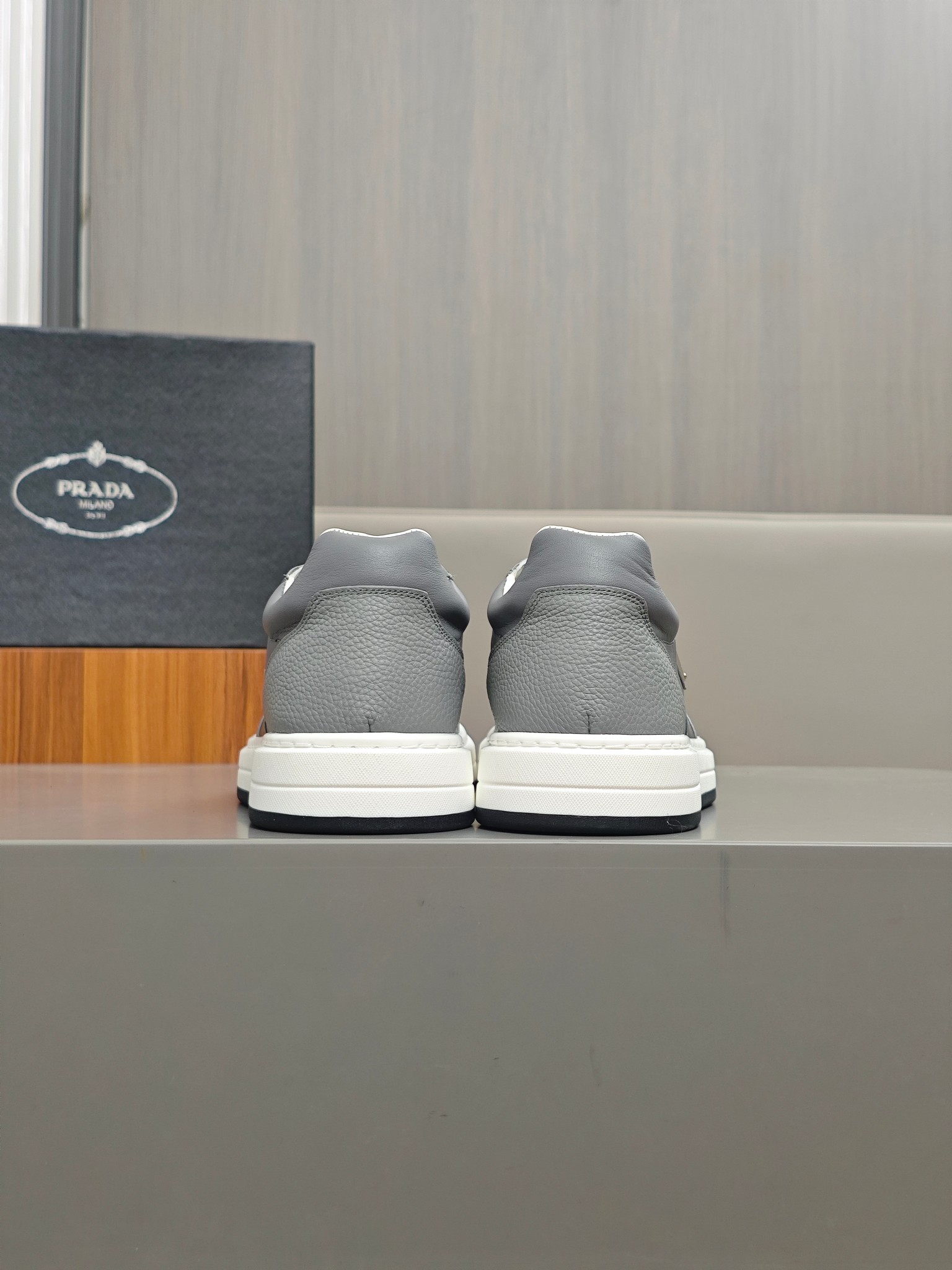 [PRADA] Prada P390 - Calidad de gama alta zapatillas de deporte casuales individuales originales - P