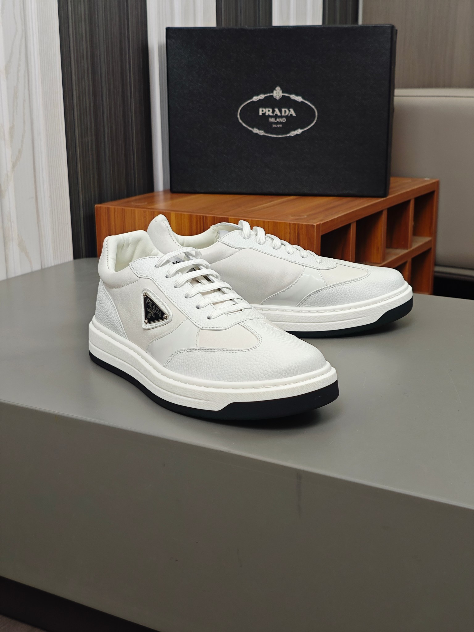 [PRADA] Prada P390 - Calidad de gama alta zapatillas de deporte casuales individuales originales - P