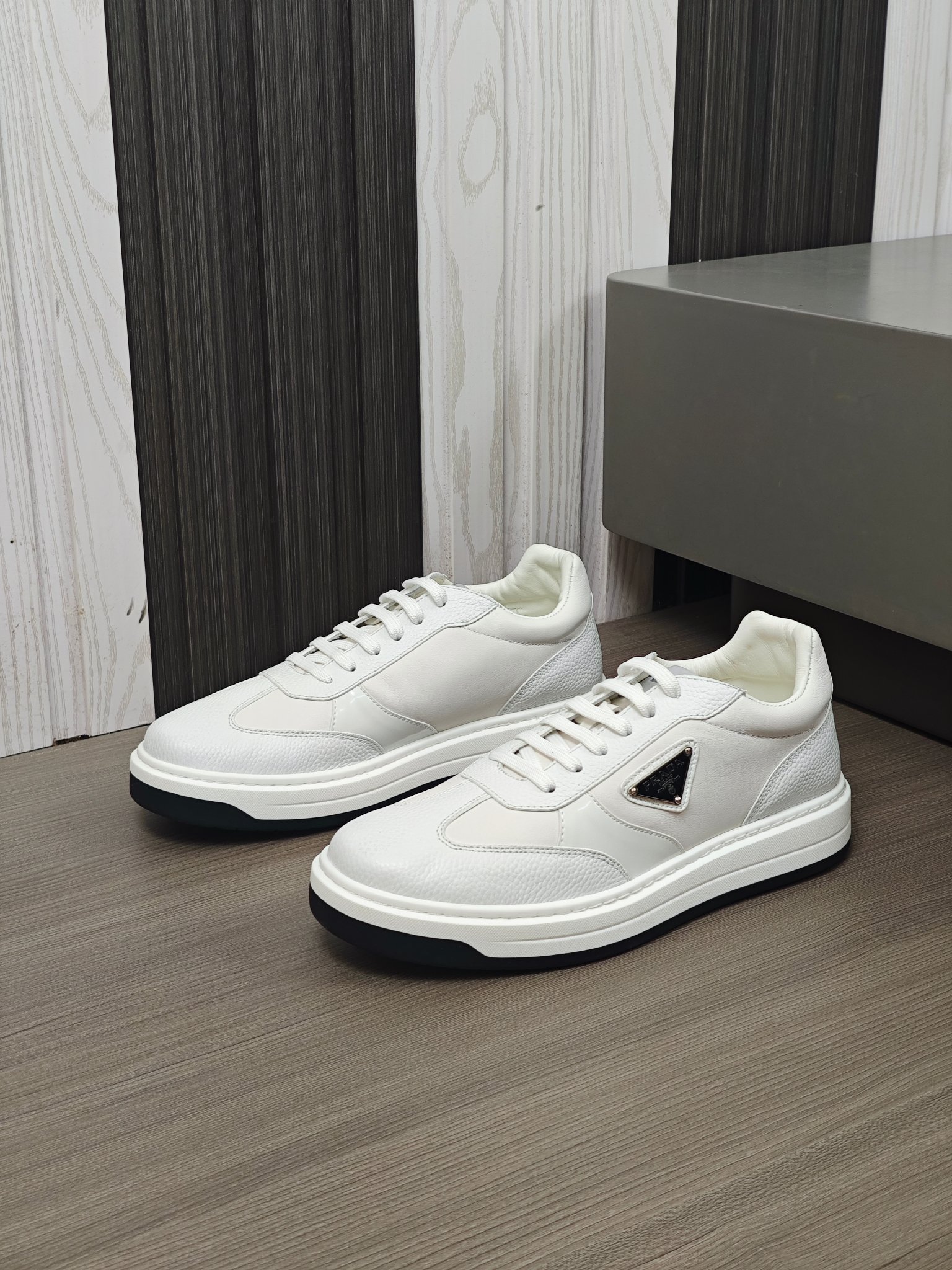 [PRADA] Prada P390 - Calidad de gama alta zapatillas de deporte casuales individuales originales - P