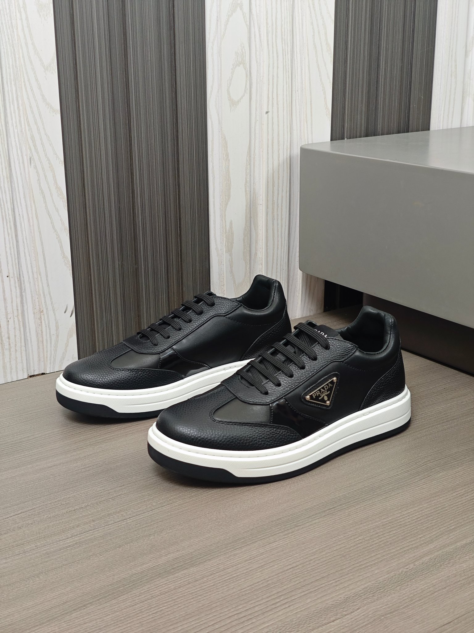 [PRADA] Prada P390 - Calidad de gama alta zapatillas de deporte casuales individuales originales - P
