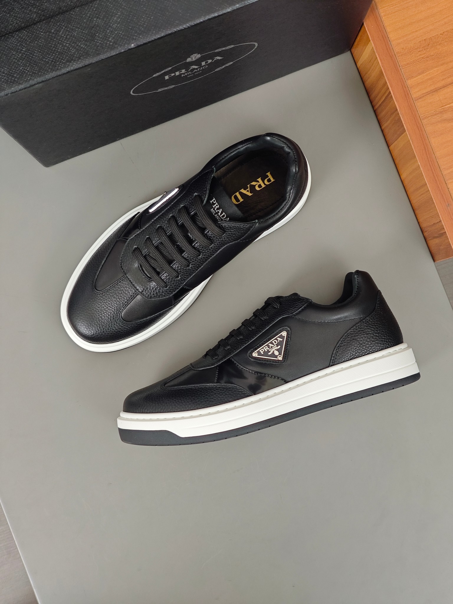 [PRADA] Prada P390 - Calidad de gama alta zapatillas de deporte casuales individuales originales - P