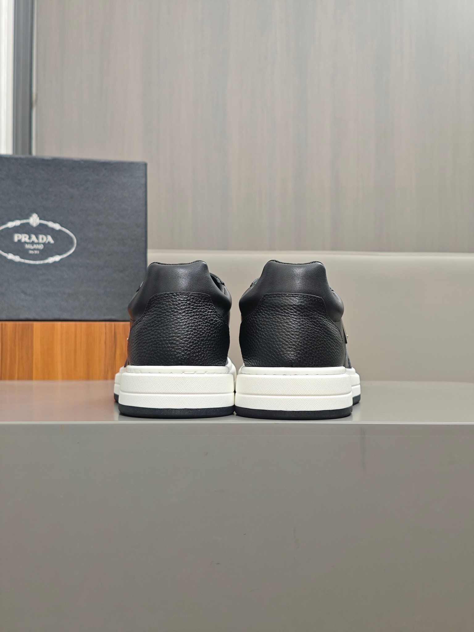 [PRADA] Prada P390 - Calidad de gama alta zapatillas de deporte casuales individuales originales - P