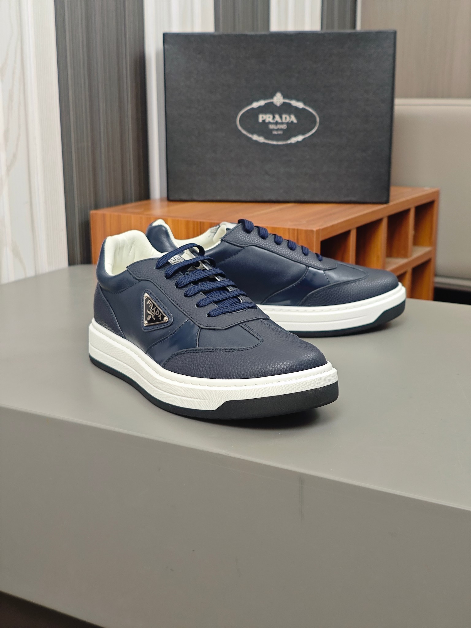 [PRADA] Prada P390 - Calidad de gama alta zapatillas de deporte casuales individuales originales - P
