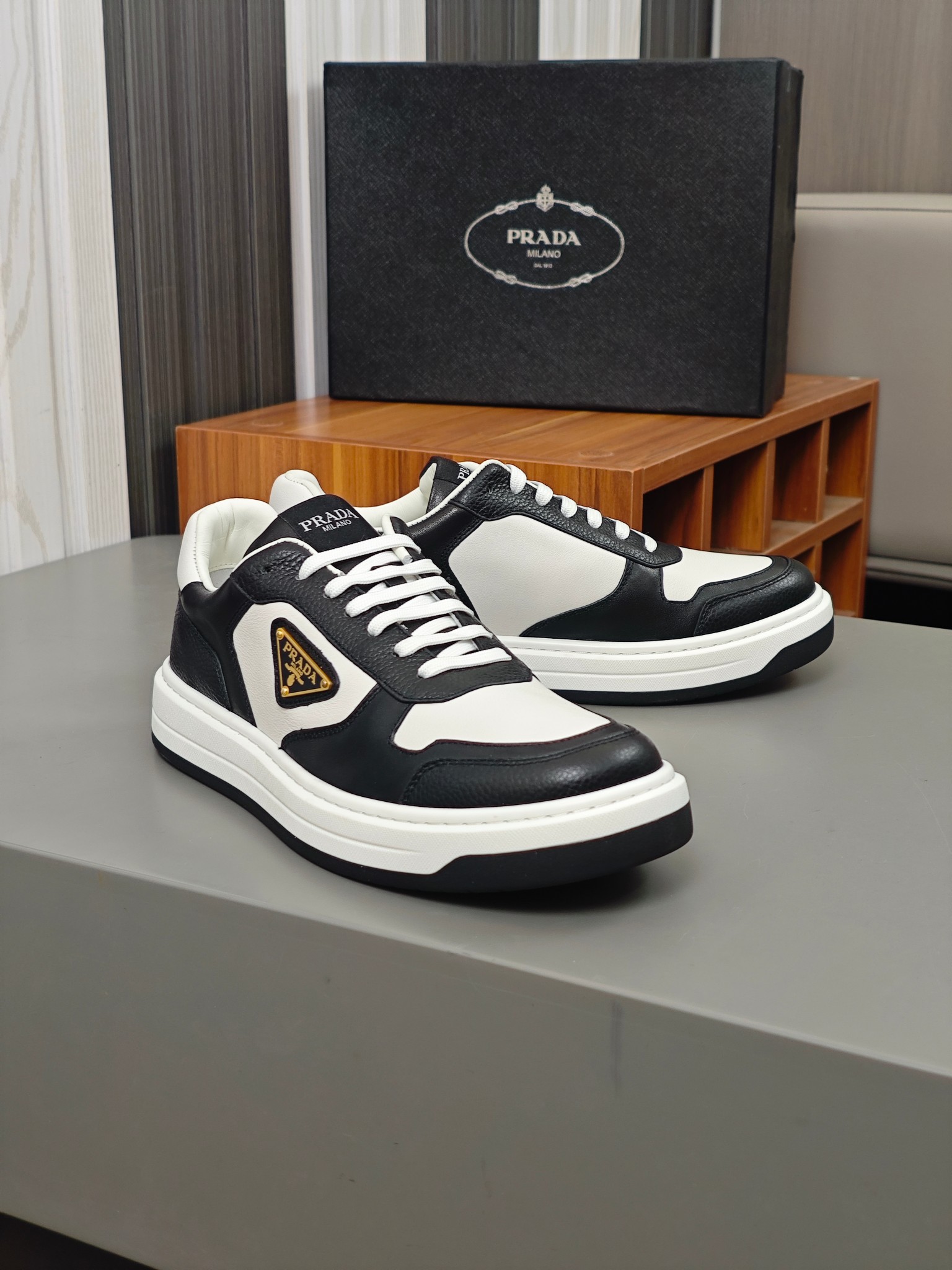 [PRADA] Prada P390 - Calidad de gama alta zapatillas de deporte casuales individuales originales - P