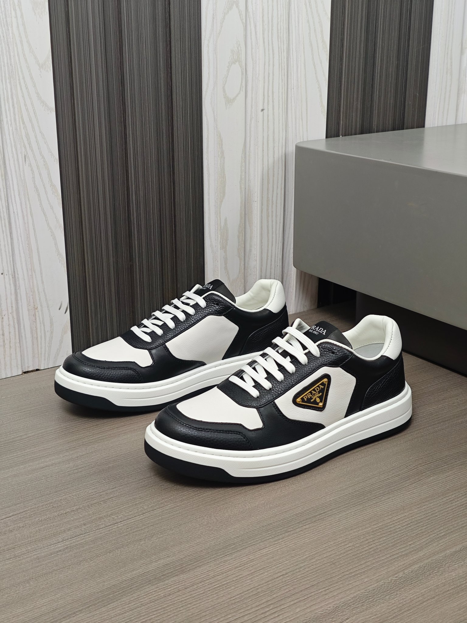 [PRADA] Prada P390 - Calidad de gama alta zapatillas de deporte casuales individuales originales - P