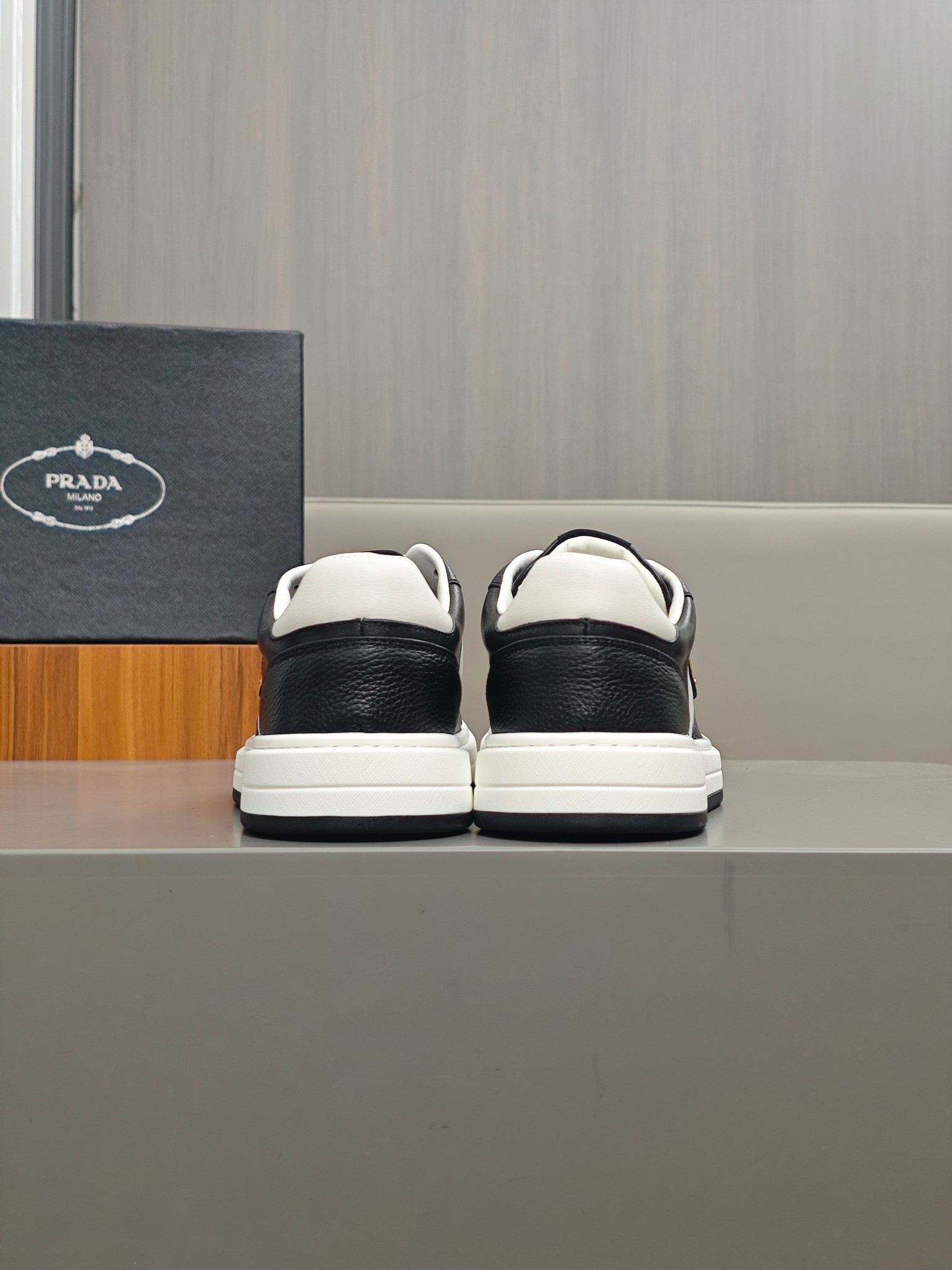 [PRADA] Prada P390 - Calidad de gama alta zapatillas de deporte casuales individuales originales - P