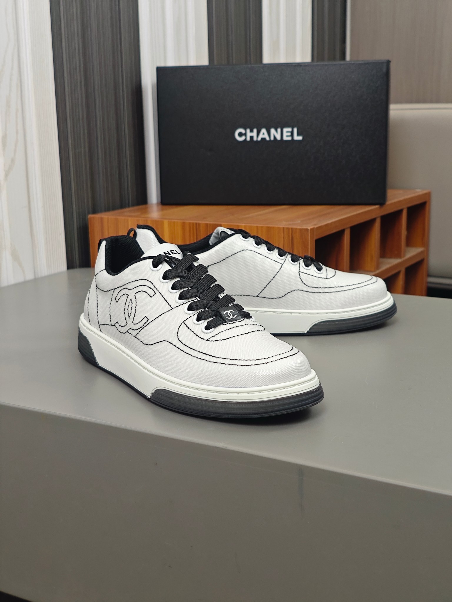 [CHANEL] CHANEL P300-Calidad de gama alta Original solo-parte superior: cuero de becerro de seda, pe