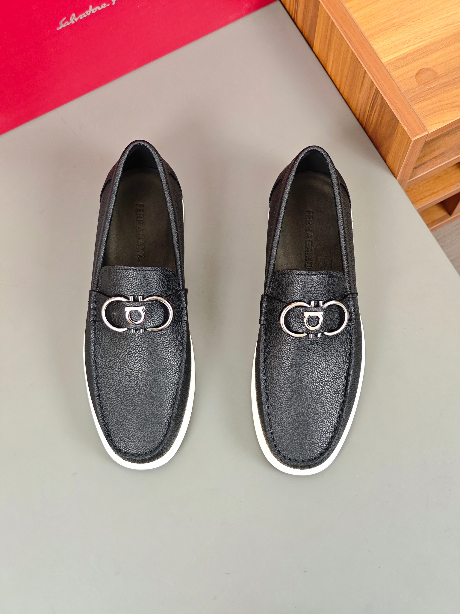punto explosivo nuevo en los estantes, de alta calidad Ferragamo zapatos de los hombres de soja de a