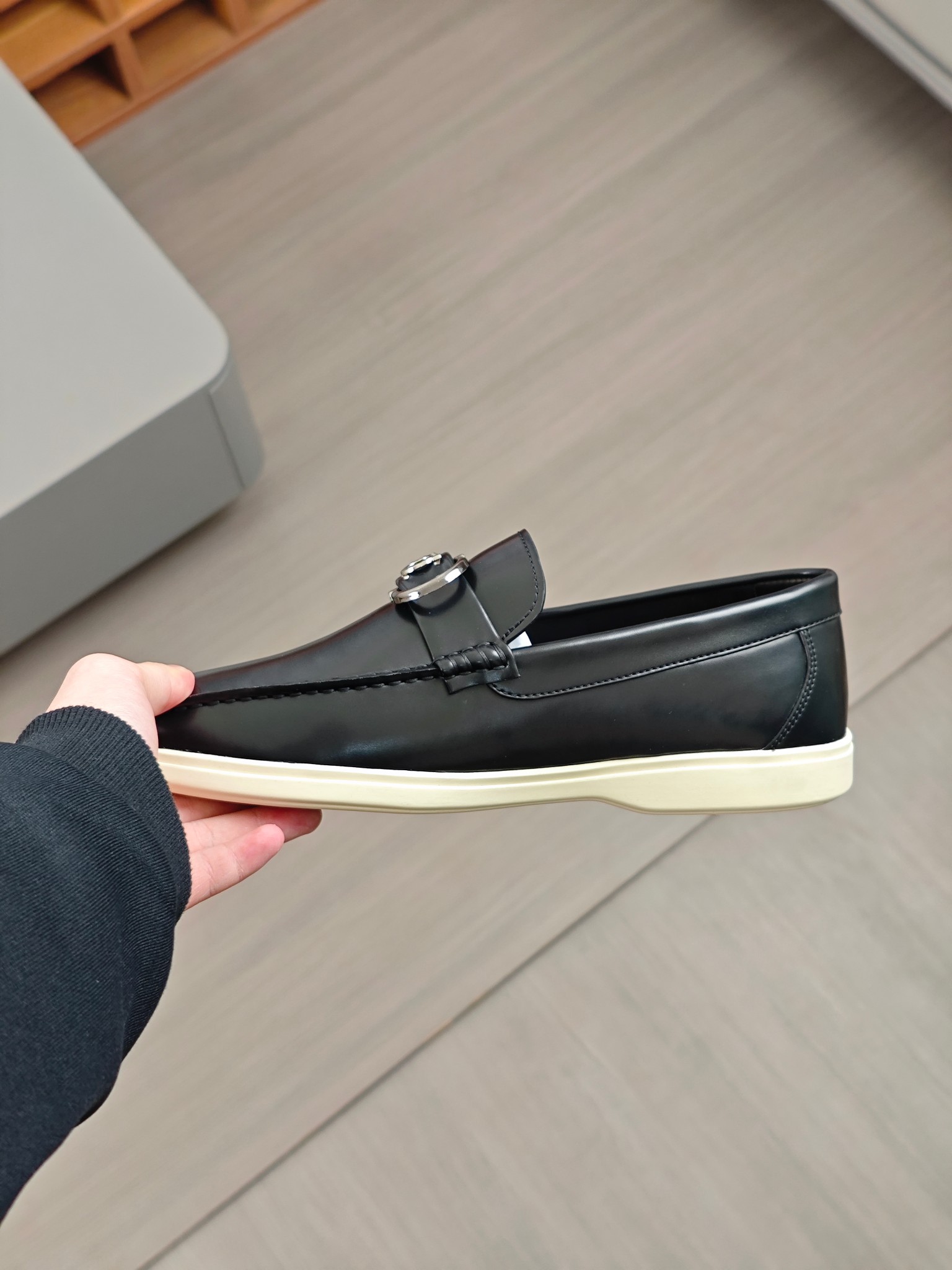 Punto explosivo nuevo en los estantes, zapatos de frijol de alta calidad para hombre Ferragamo de al