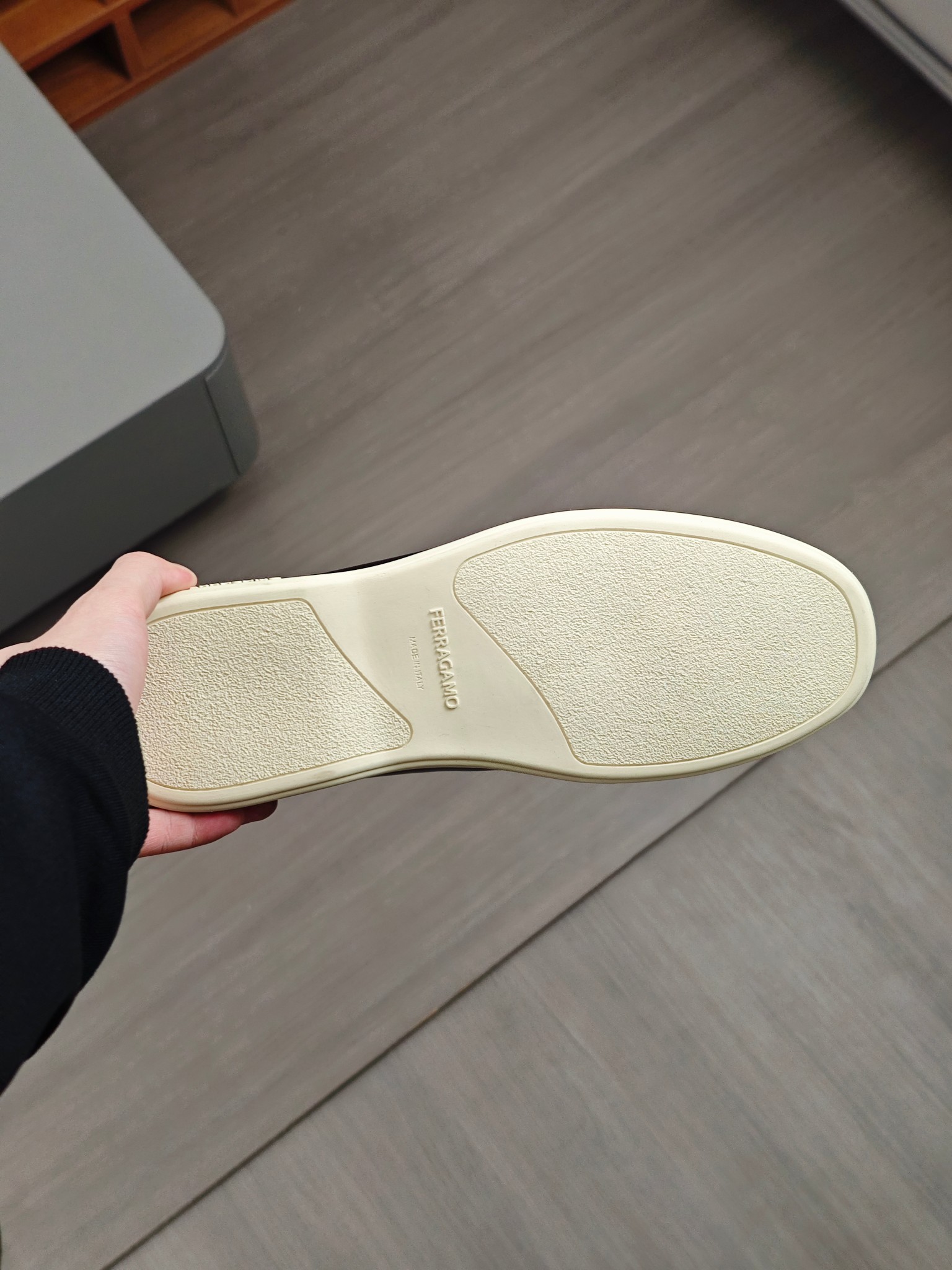 Punto explosivo nuevo en los estantes, zapatos de frijol de alta calidad para hombre Ferragamo de al