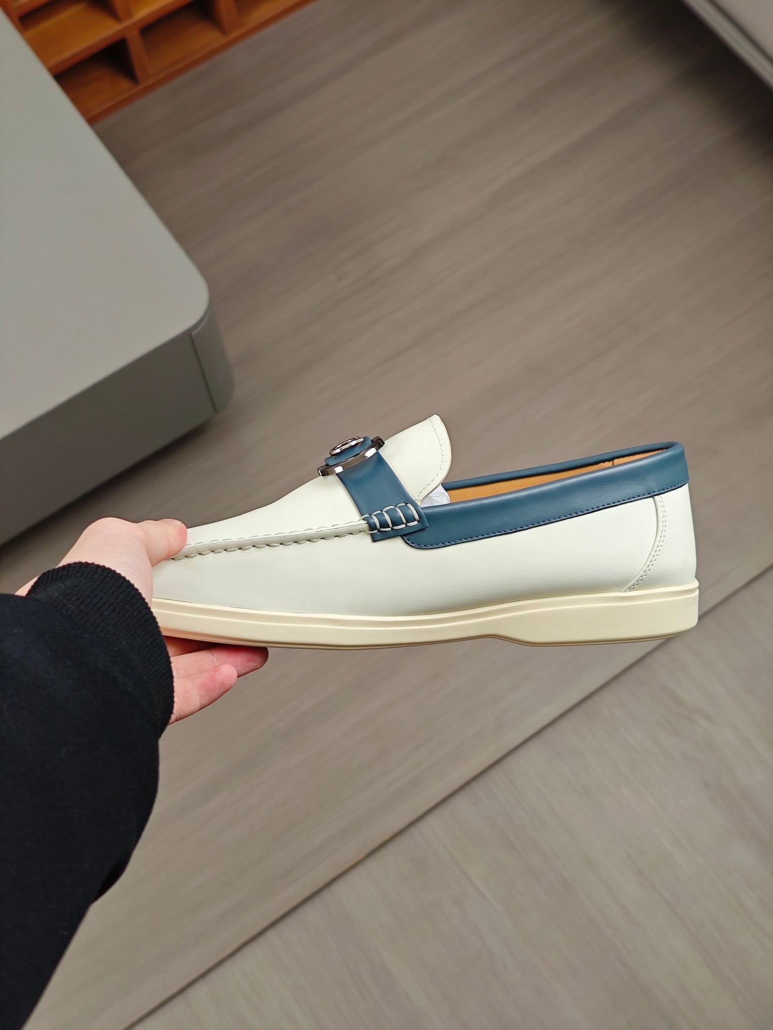 Punto explosivo nuevo en los estantes, zapatos de frijol de alta calidad para hombre Ferragamo de al
