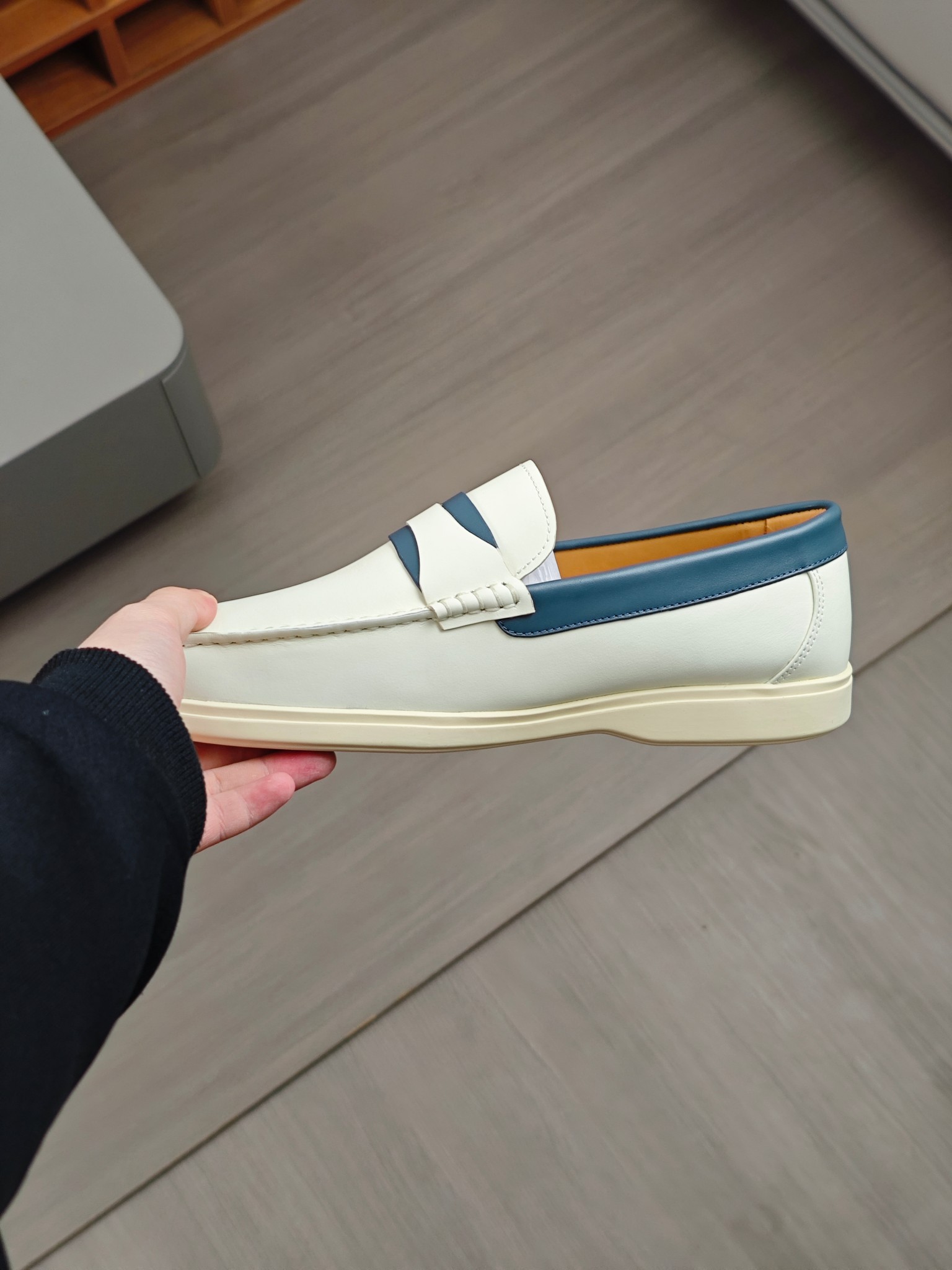 Punto explosivo nuevo en los estantes, zapatos de frijol de alta calidad para hombre Ferragamo de al