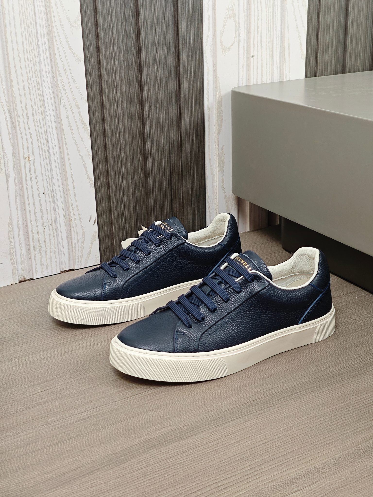 Brunello Cucinelli 2025 ss primavera y verano nuevos zapatos de los hombres a que se refiere (BC) Es