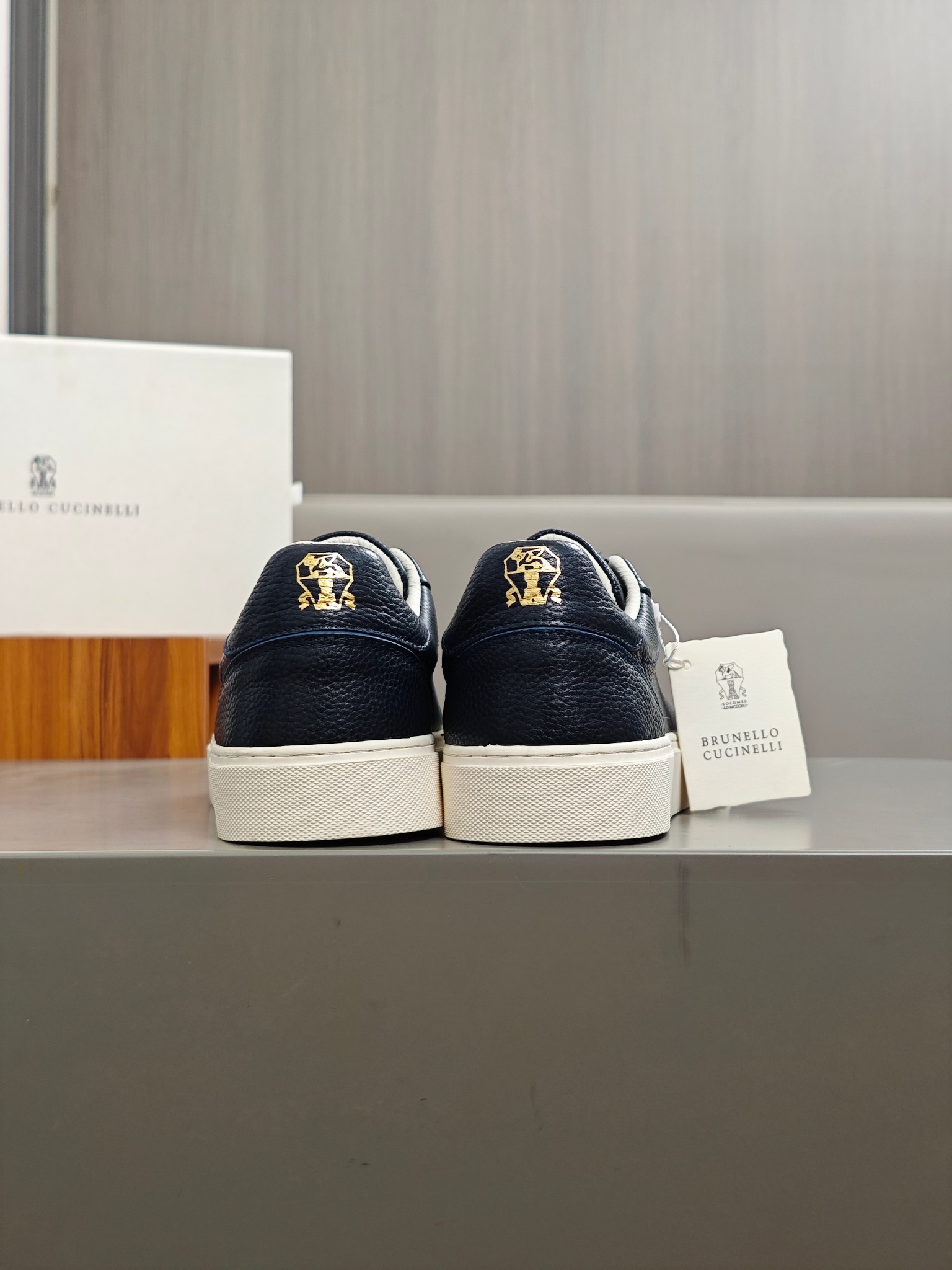 Brunello Cucinelli 2025 ss primavera y verano nuevos zapatos de los hombres a que se refiere (BC) Es