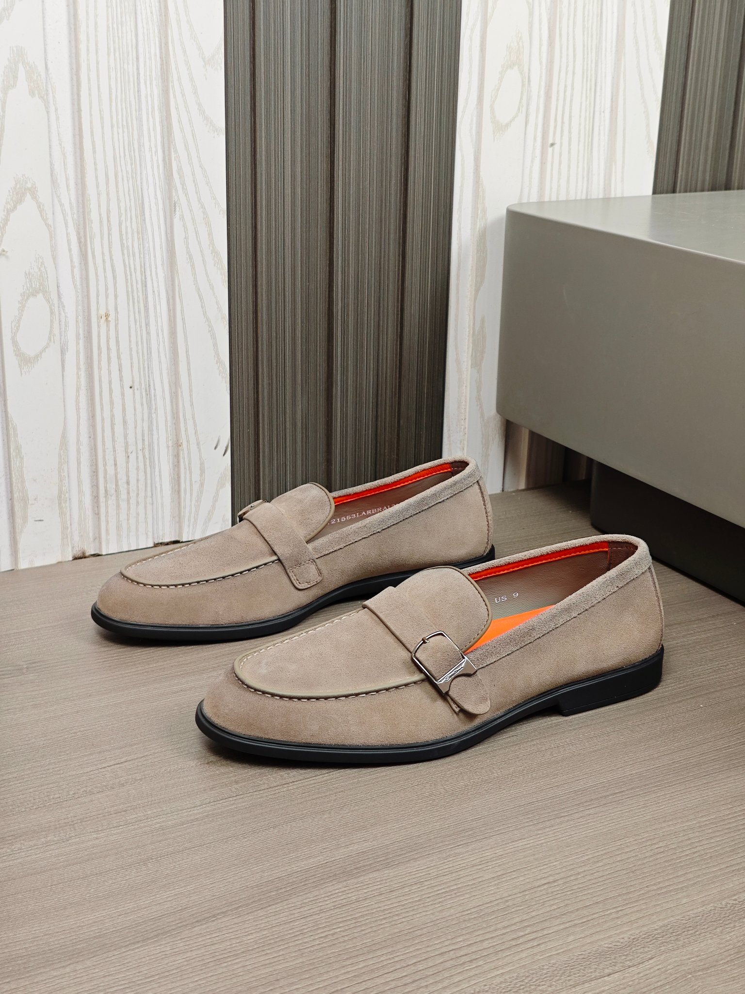 High-quality Handmade Italian Men’s Recreational Shoes by Santoni – Comfort and Style Combined - 图片 5