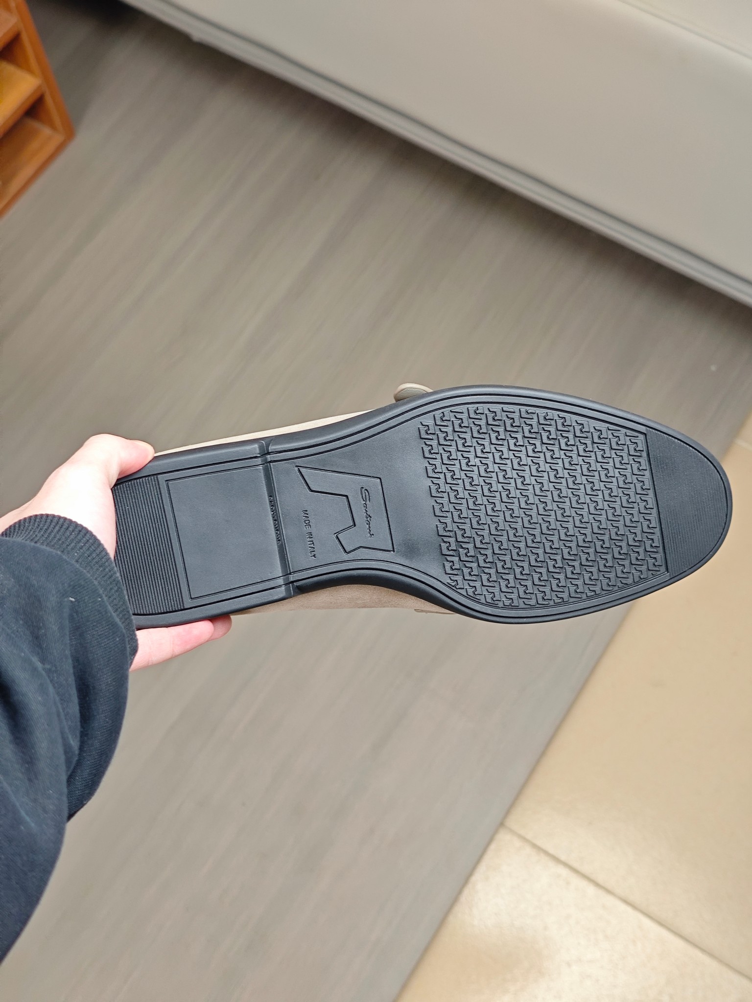 High-quality Handmade Italian Men’s Recreational Shoes by Santoni – Comfort and Style Combined - 图片 8